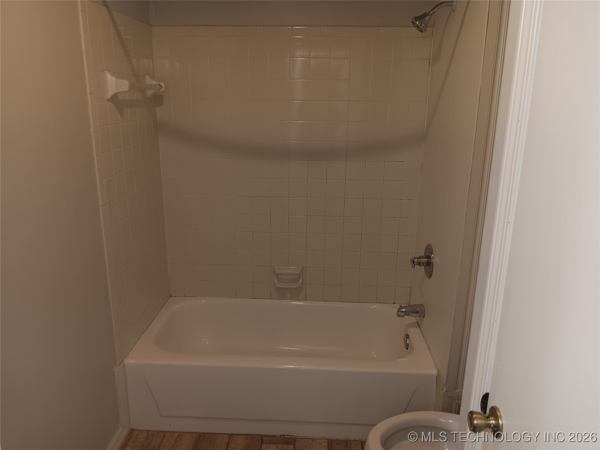 15119 E 35th Street Property Photo 9