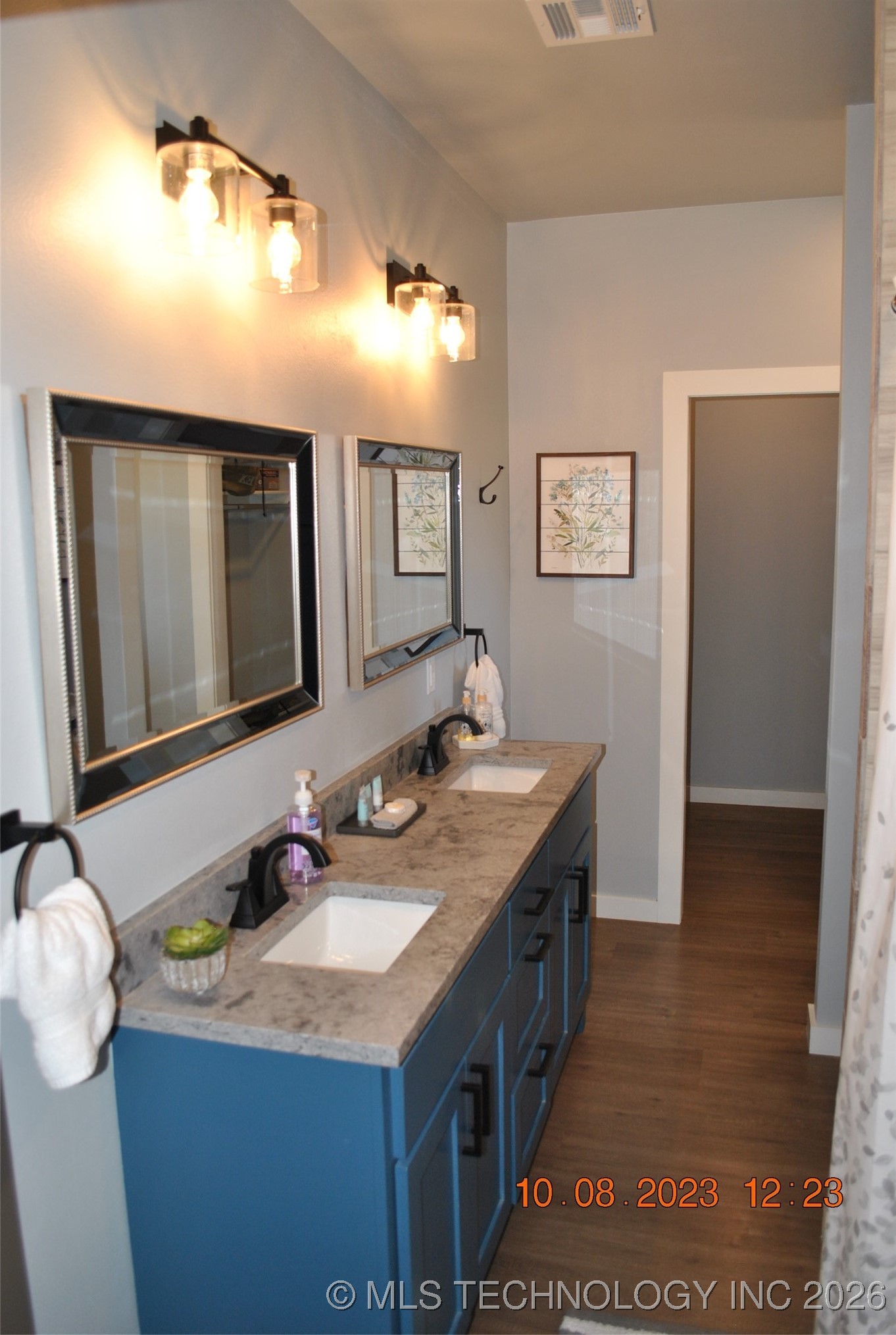 15 Elm Property Photo 33