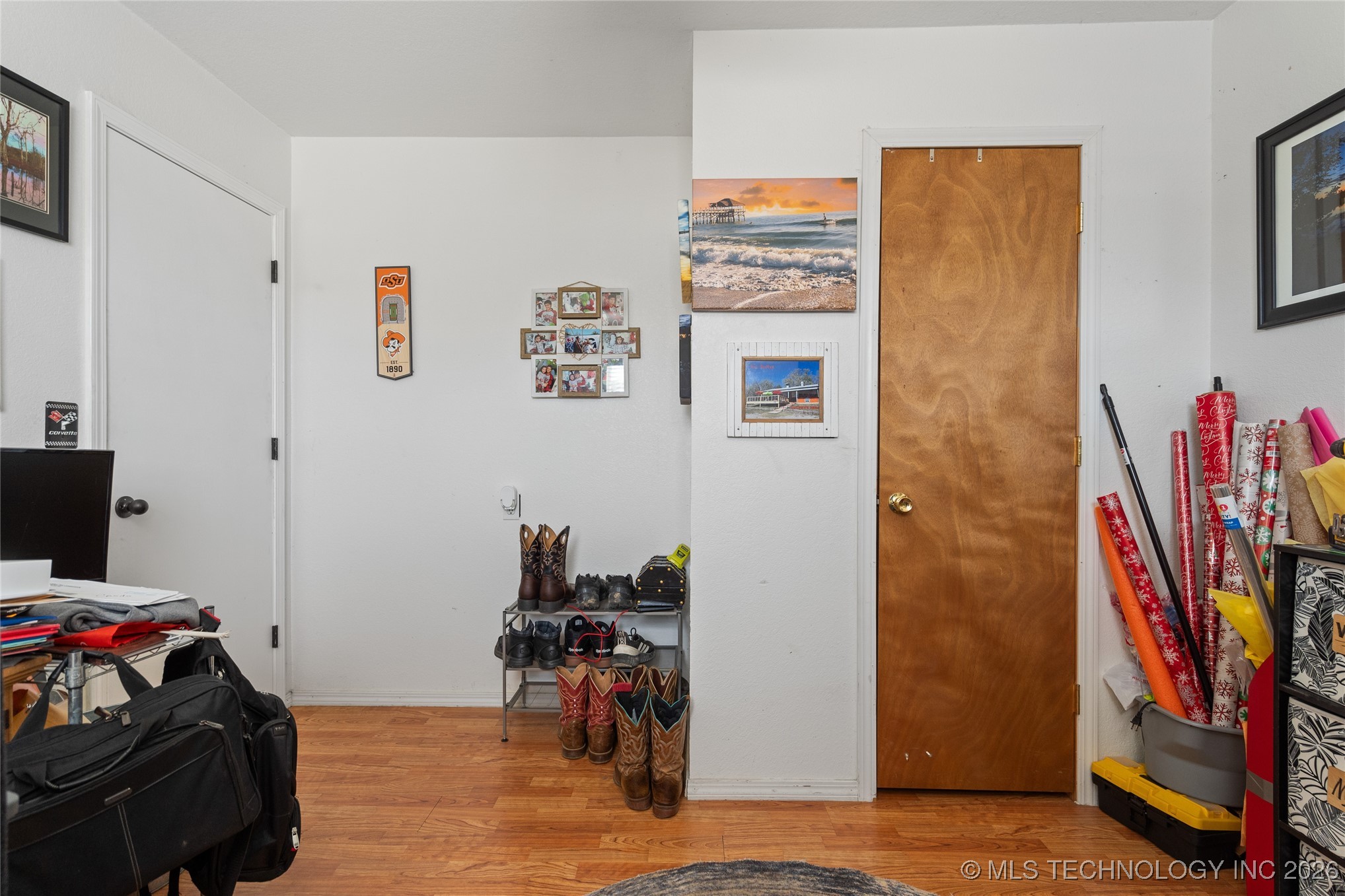 300 S 1st Street Property Photo 24