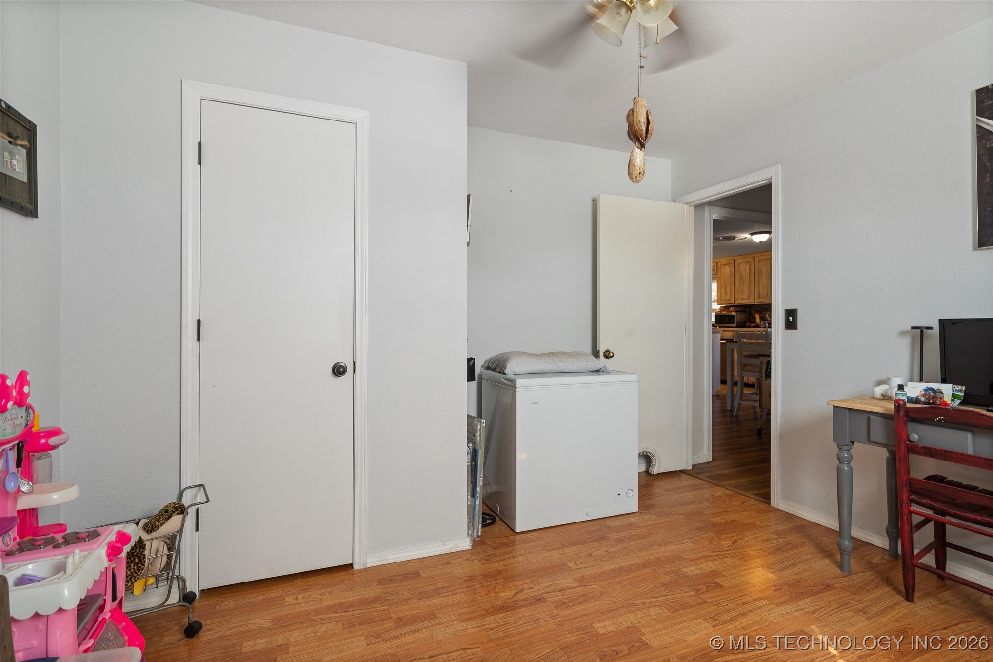 300 S 1st Street Property Photo 27