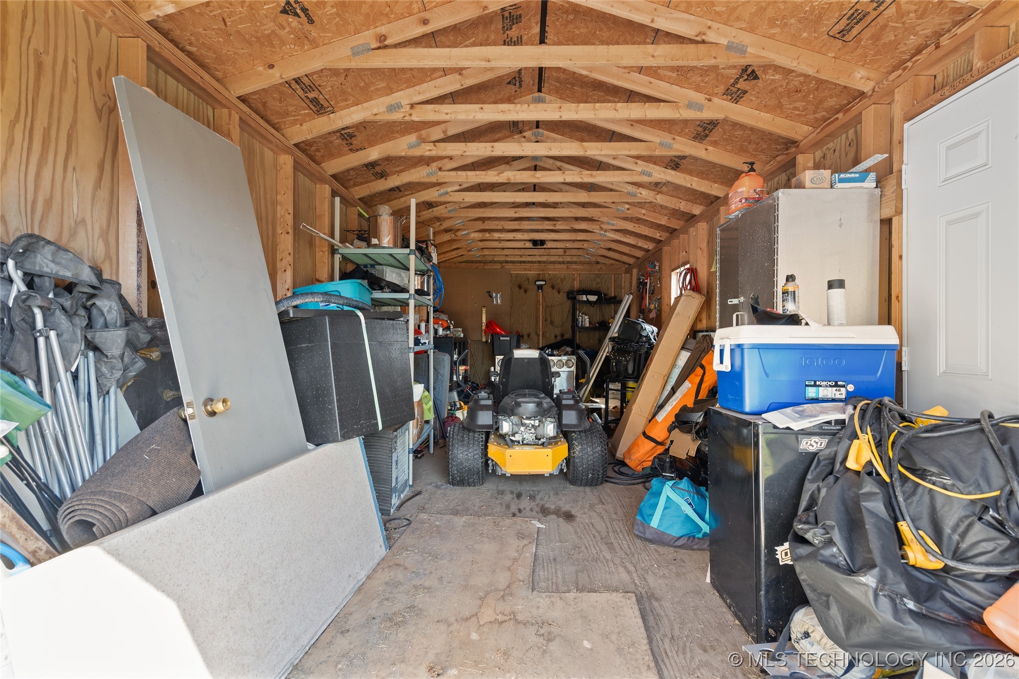 300 S 1st Street Property Photo 36