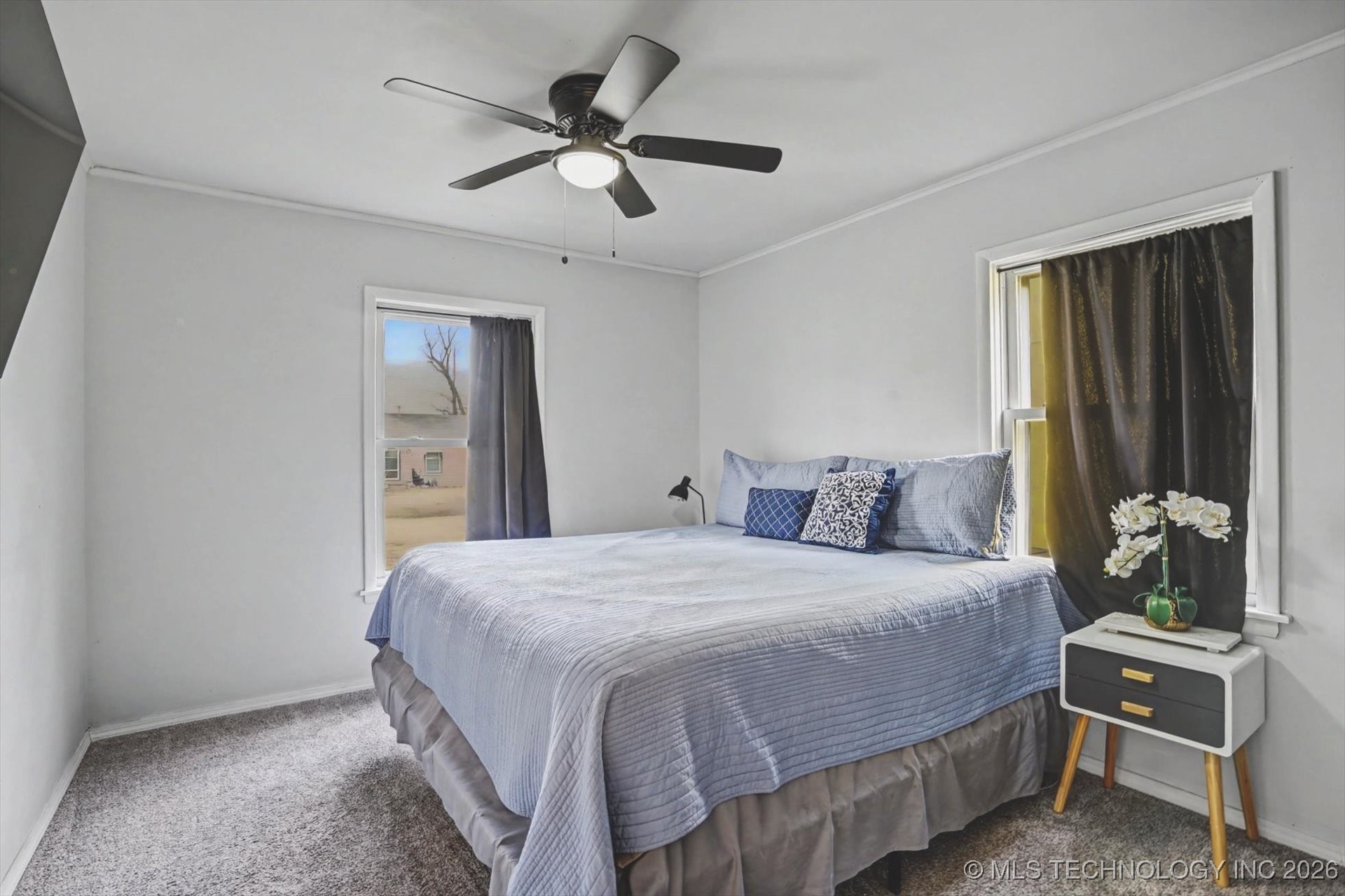 7854 E King Street Property Photo 15