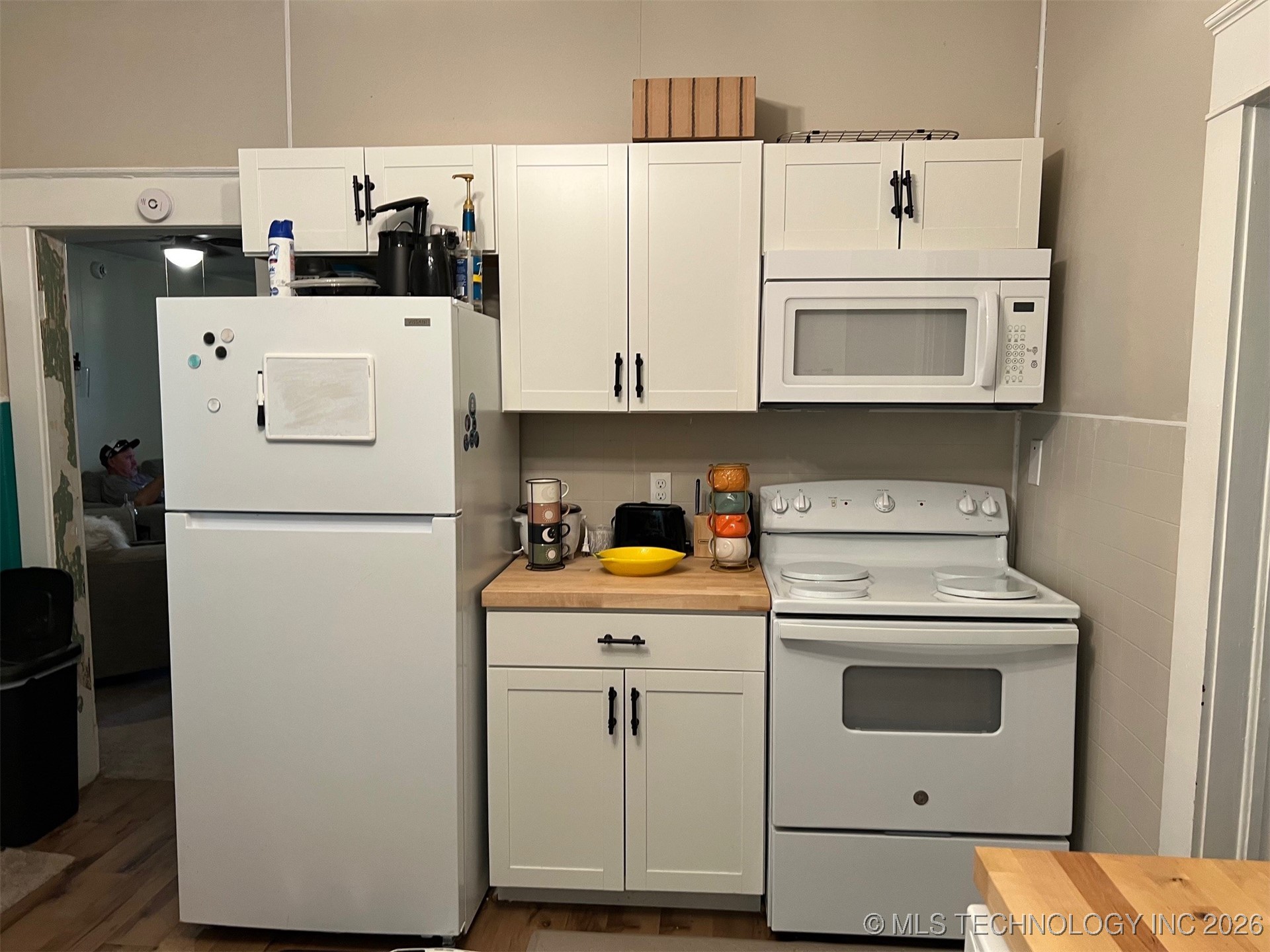 109 S Vine Avenue Property Photo 11