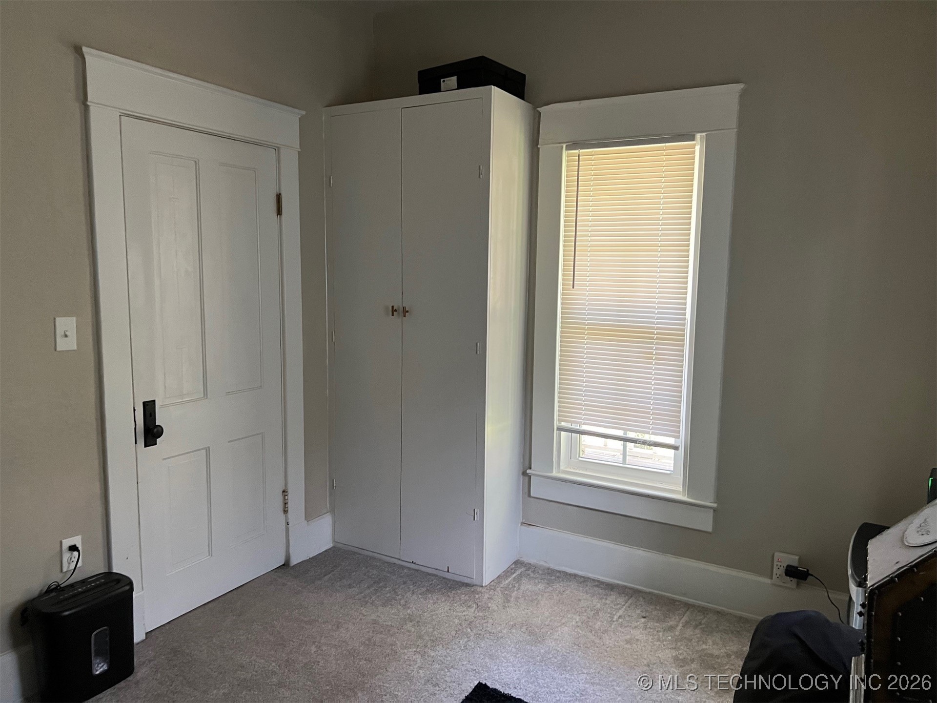 109 S Vine Avenue Property Photo 18