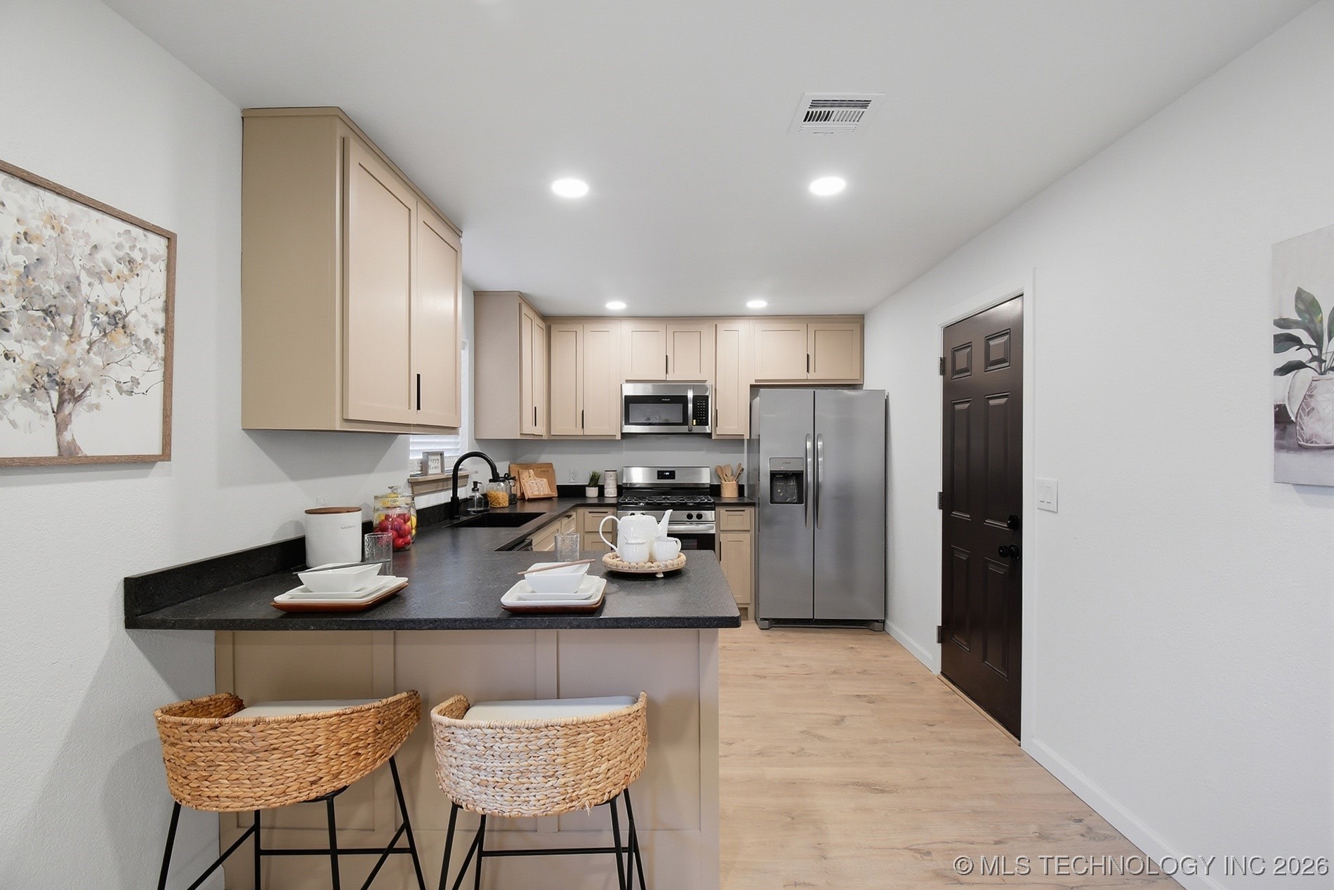 7806 N 121st East Avenue Property Photo 13