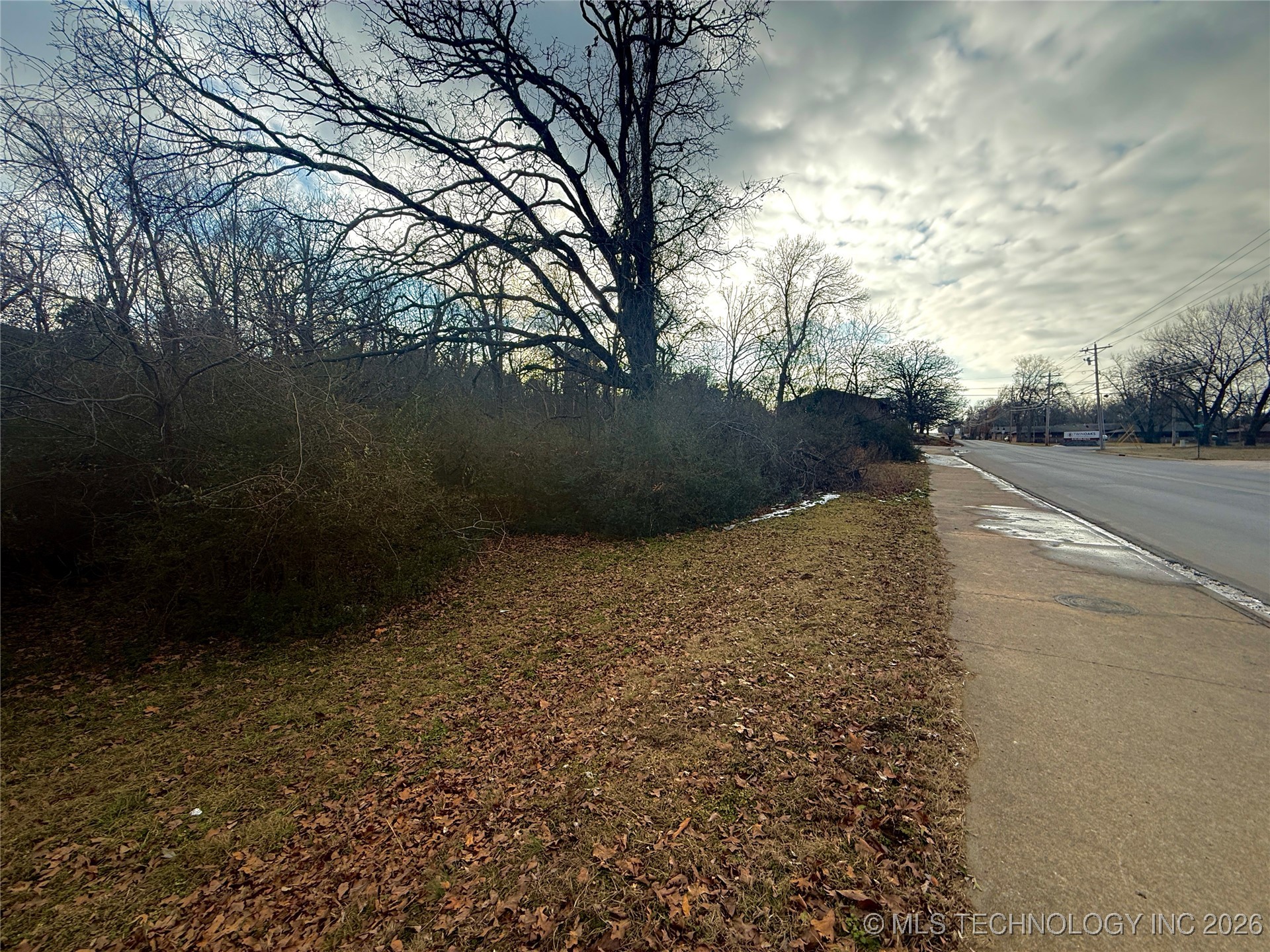 450 W Allen Road Property Photo 6