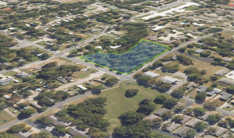 450 W Allen Road Property Photo 8