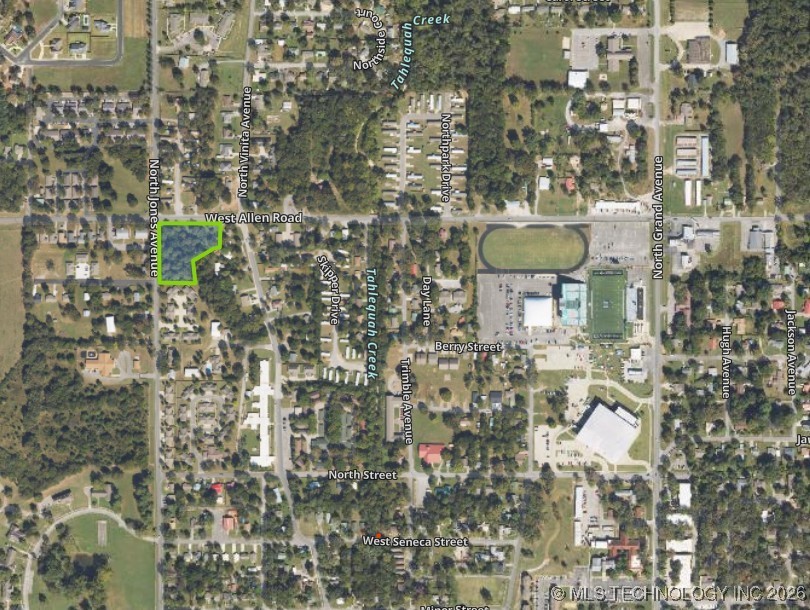 450 W Allen Road Property Photo 10