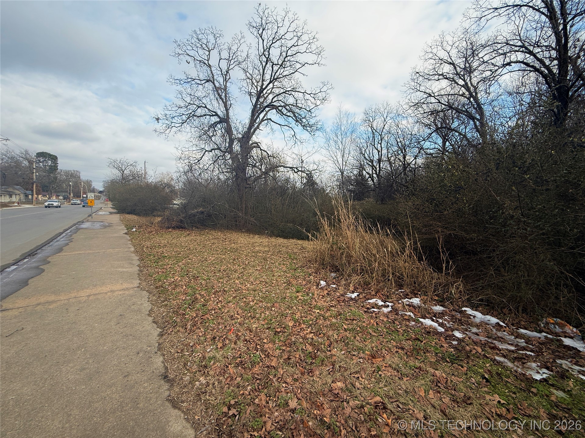 450 W Allen Road Property Photo 12