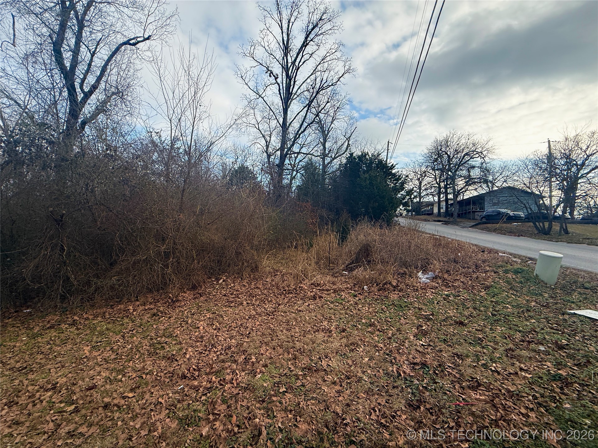 450 W Allen Road Property Photo 13