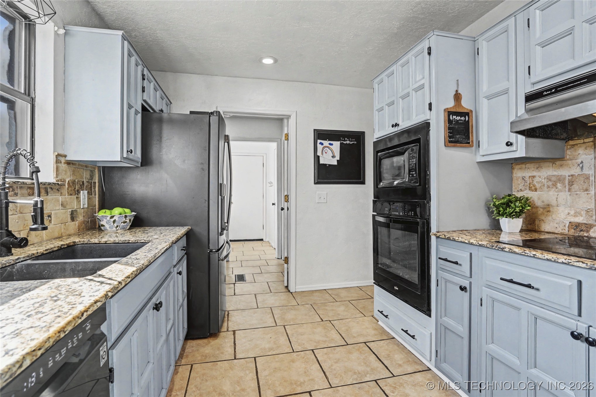 8319 E 107th Place S Property Photo 6