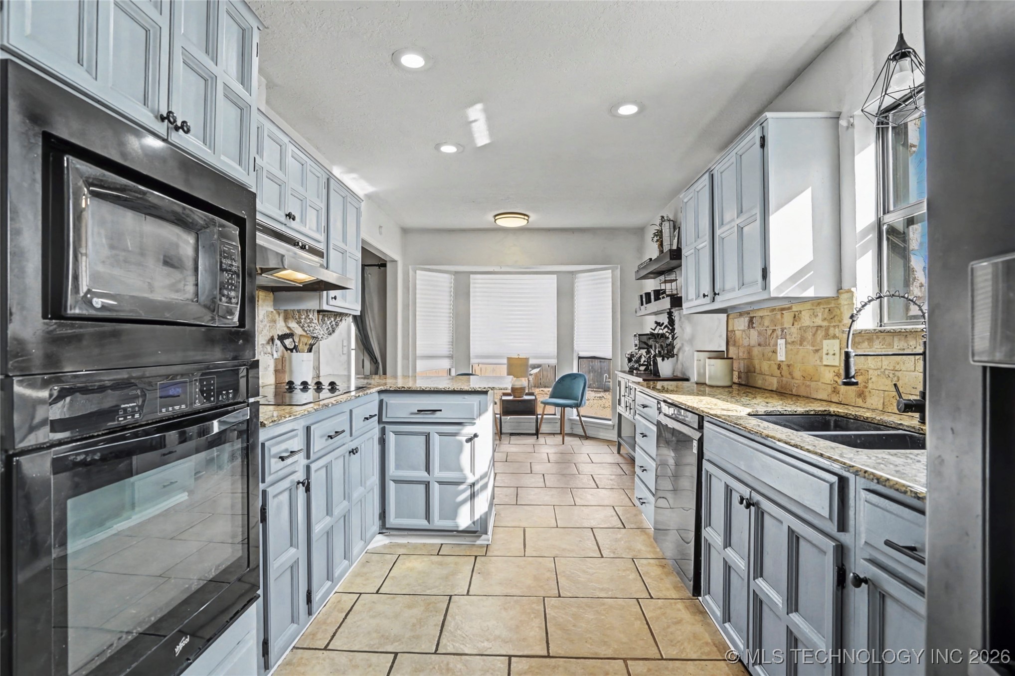 8319 E 107th Place S Property Photo 18