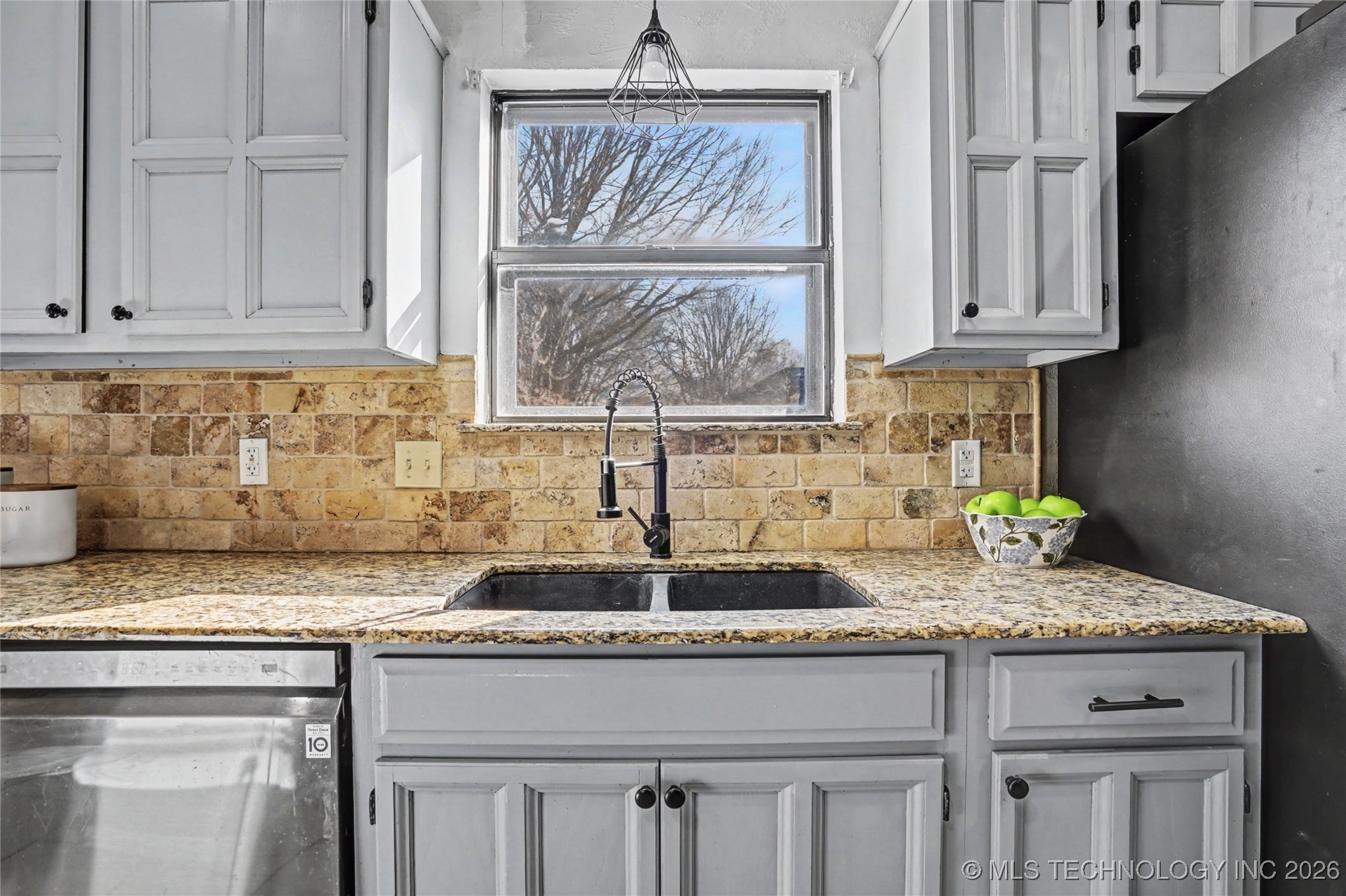 8319 E 107th Place S Property Photo 20