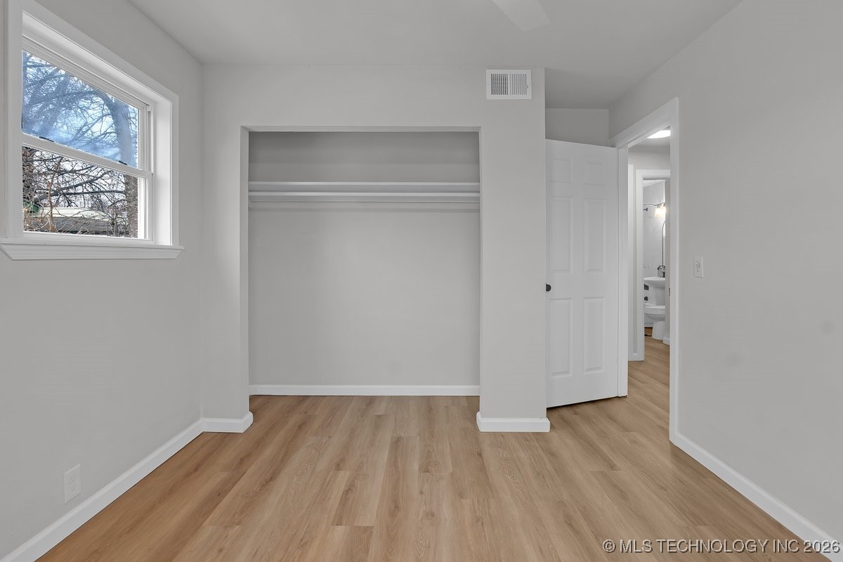 2124 S Main Street Property Photo 18