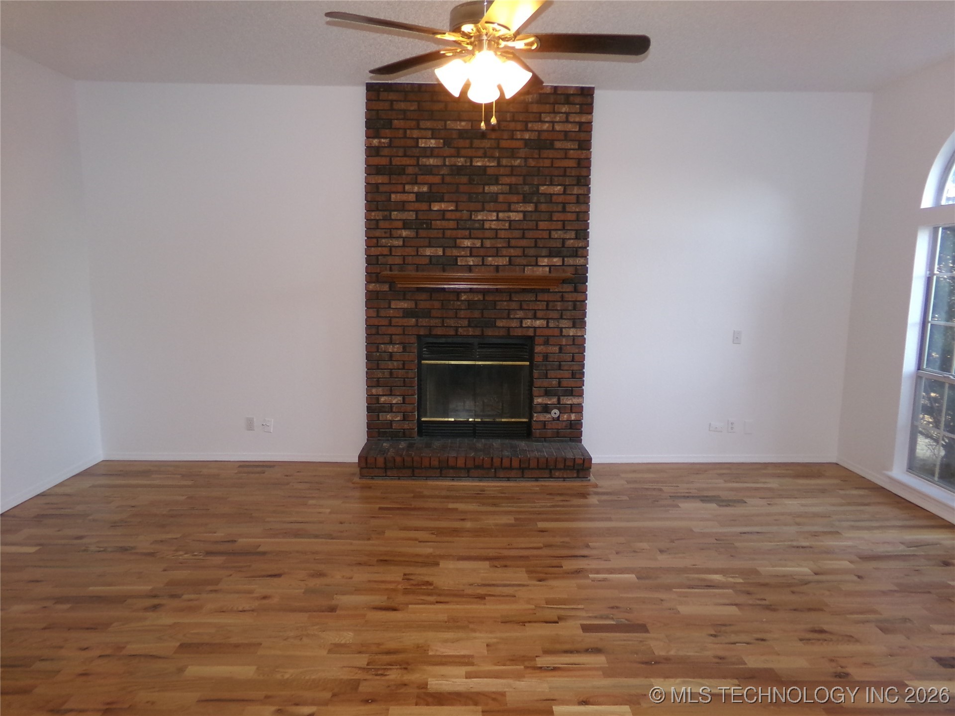 7415 E 89th Place S Property Photo 3