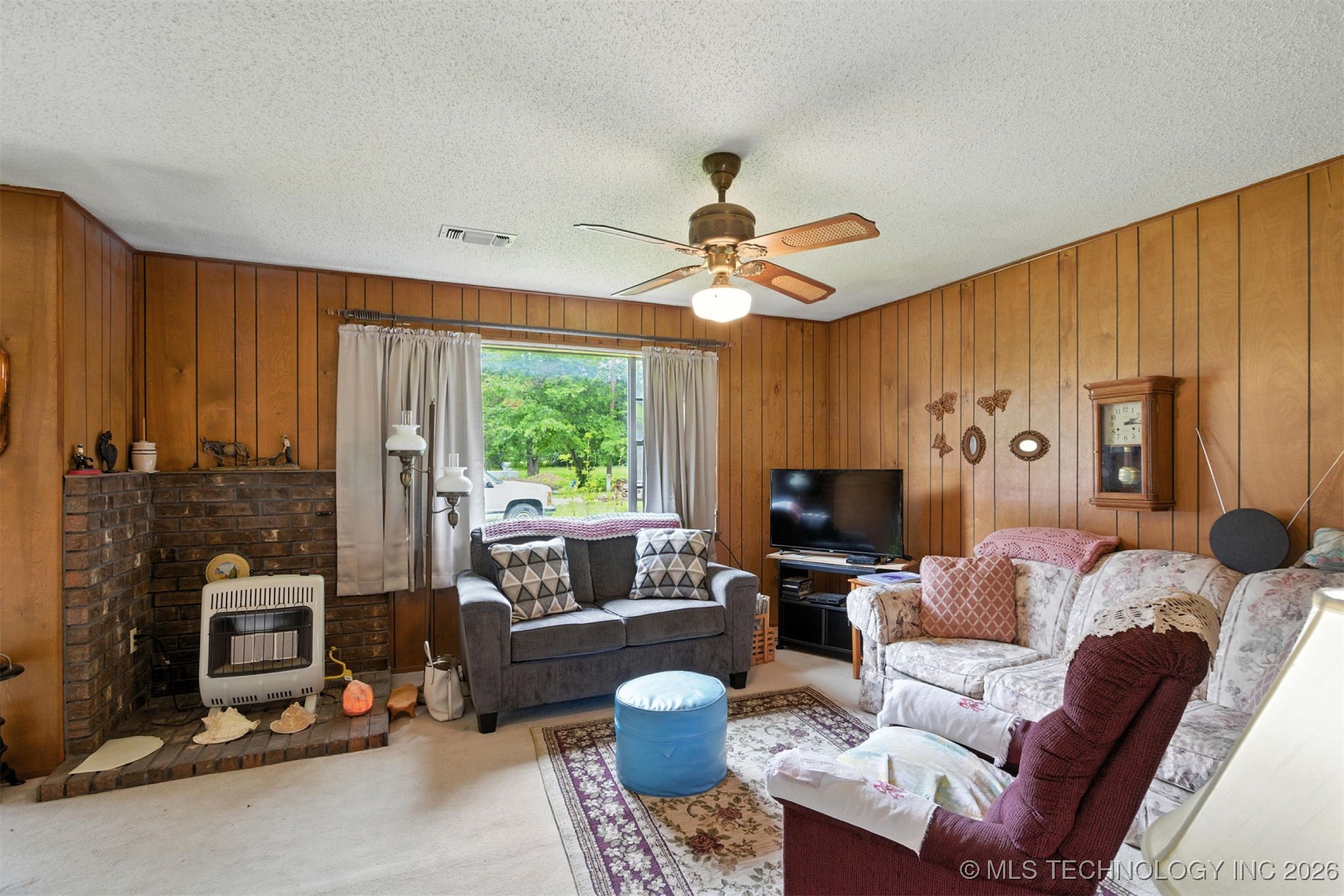 201 Main Property Photo 11