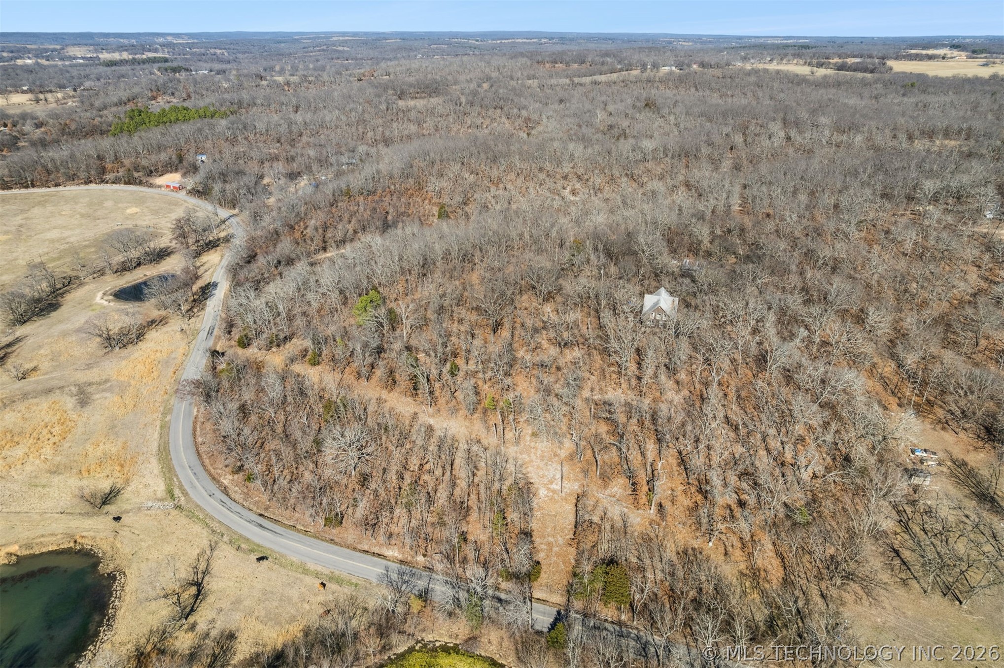 16454 N Fred Smith Road Property Photo 2
