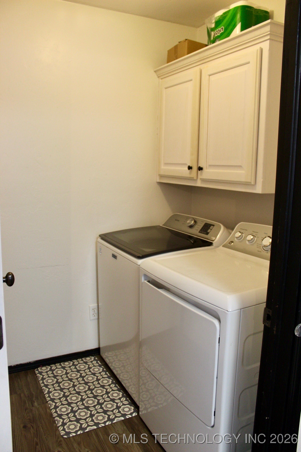 821 Cardinal Street Property Photo 7