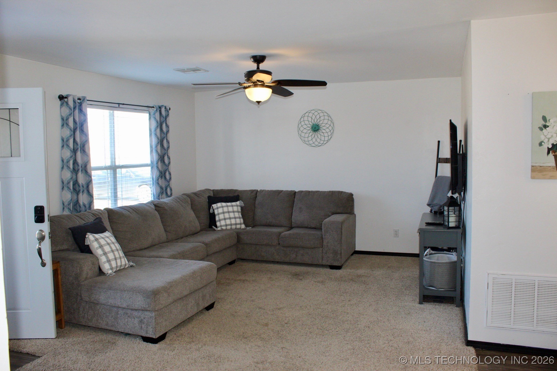 821 Cardinal Street Property Photo 20