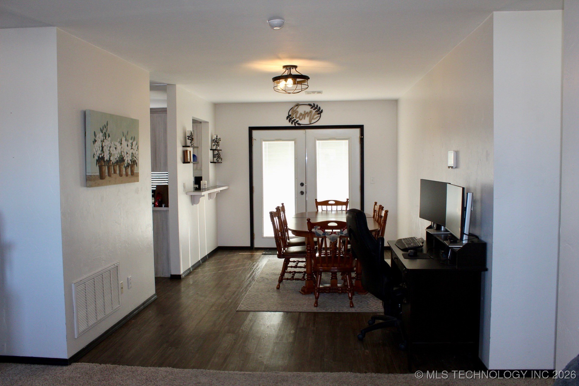 821 Cardinal Street Property Photo 22