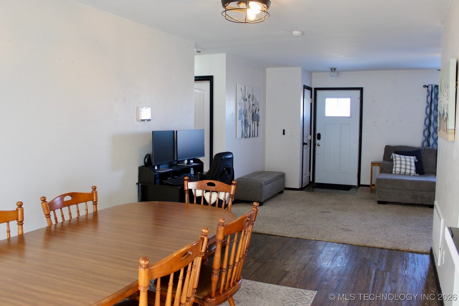 821 Cardinal Street Property Photo 23