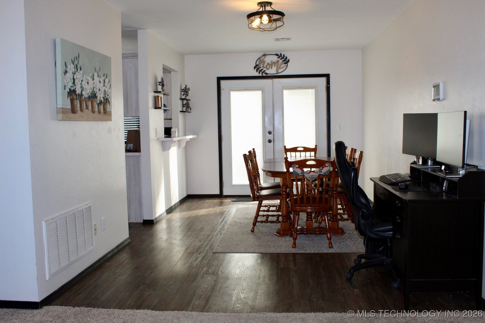 821 Cardinal Street Property Photo 24