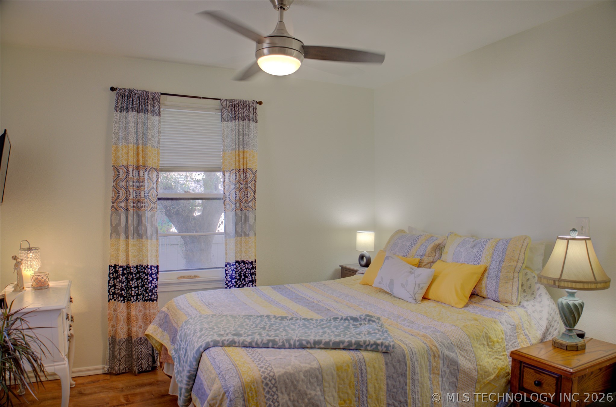 1437 E 39th Street A Property Photo 19