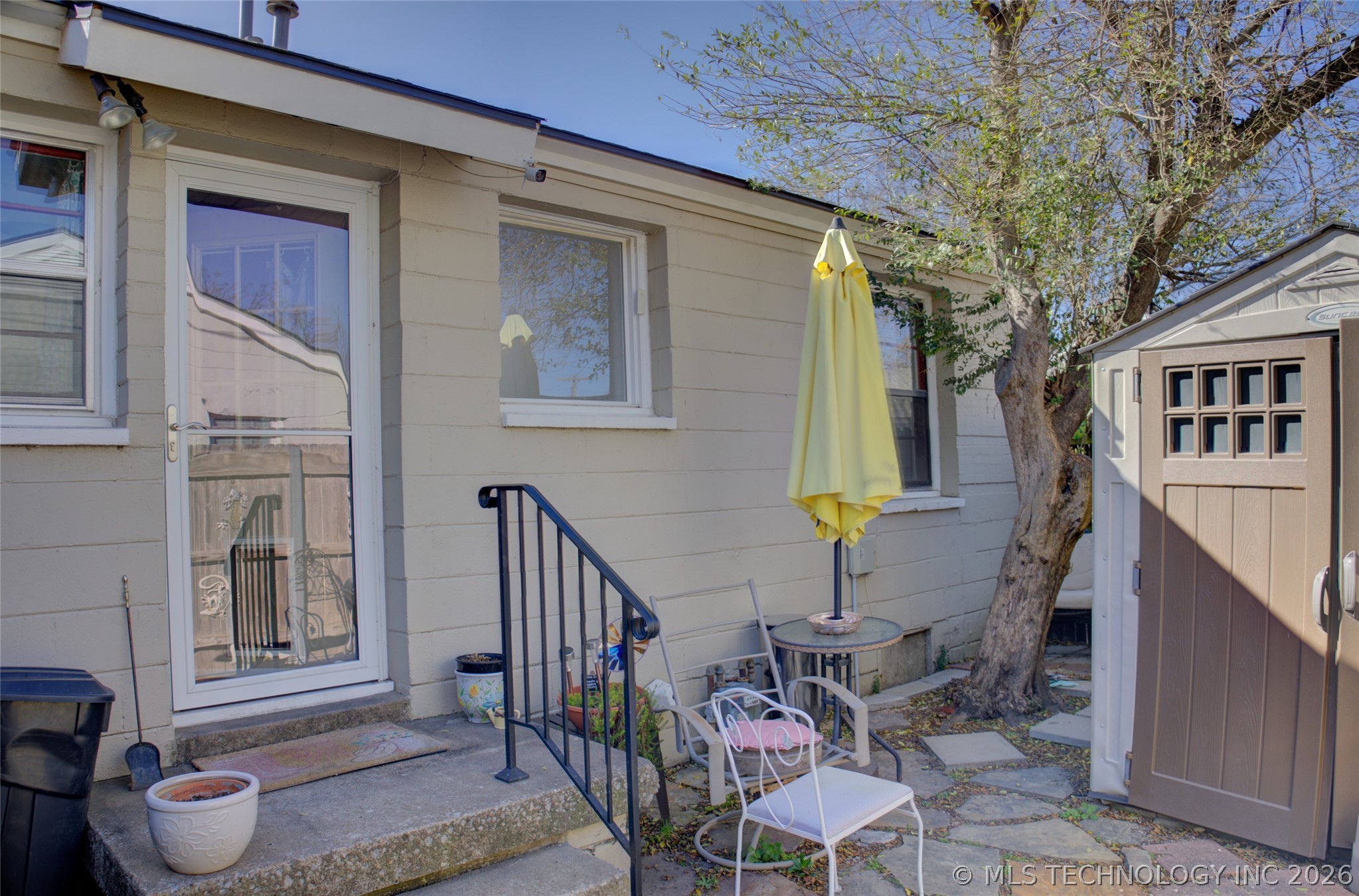 1437 E 39th Street A Property Photo 25