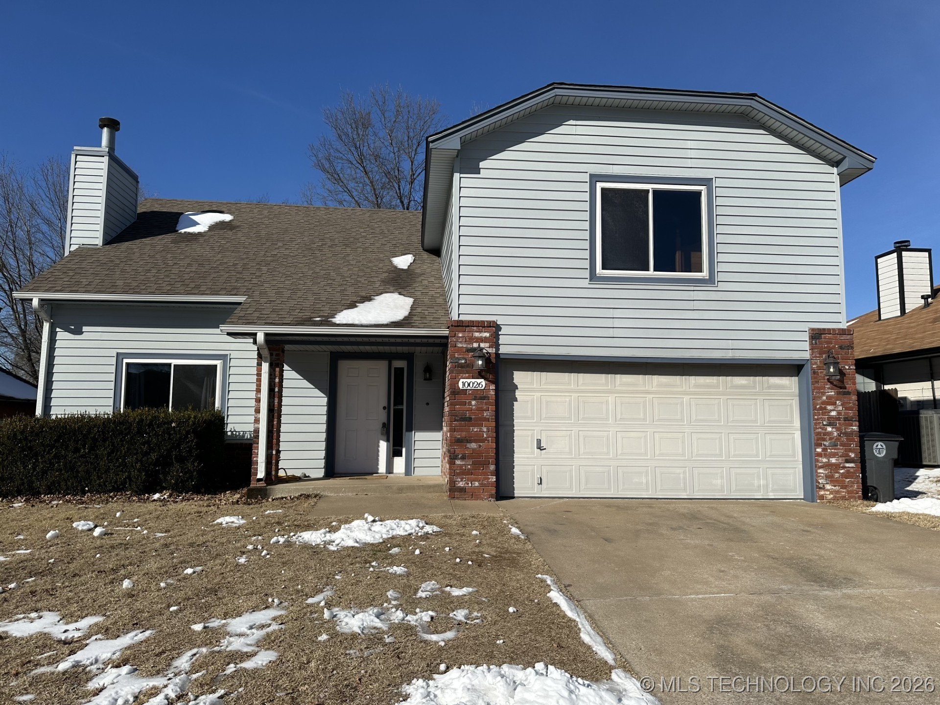 10026 S 93rd Avenue E Property Photo 1