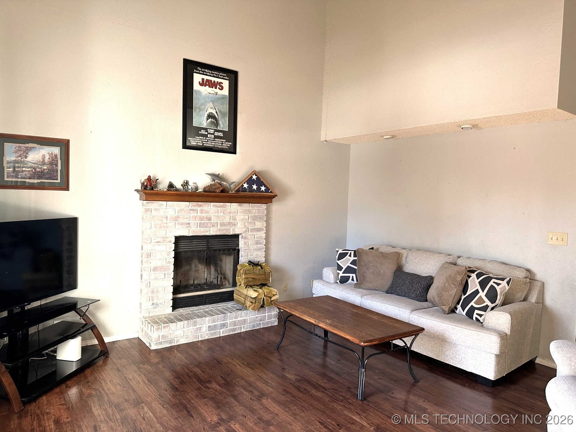 10026 S 93rd Avenue E Property Photo 5