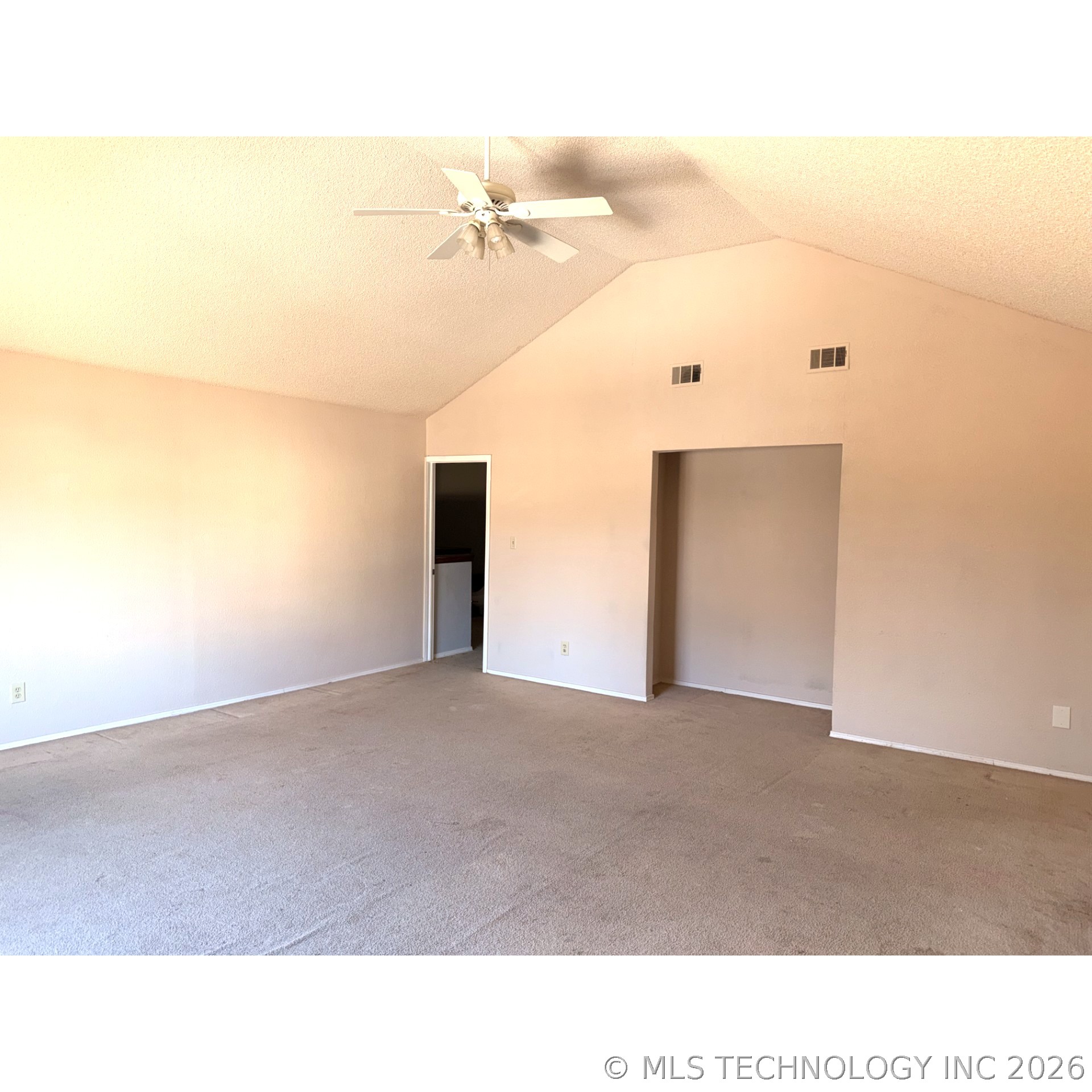 10026 S 93rd Avenue E Property Photo 22