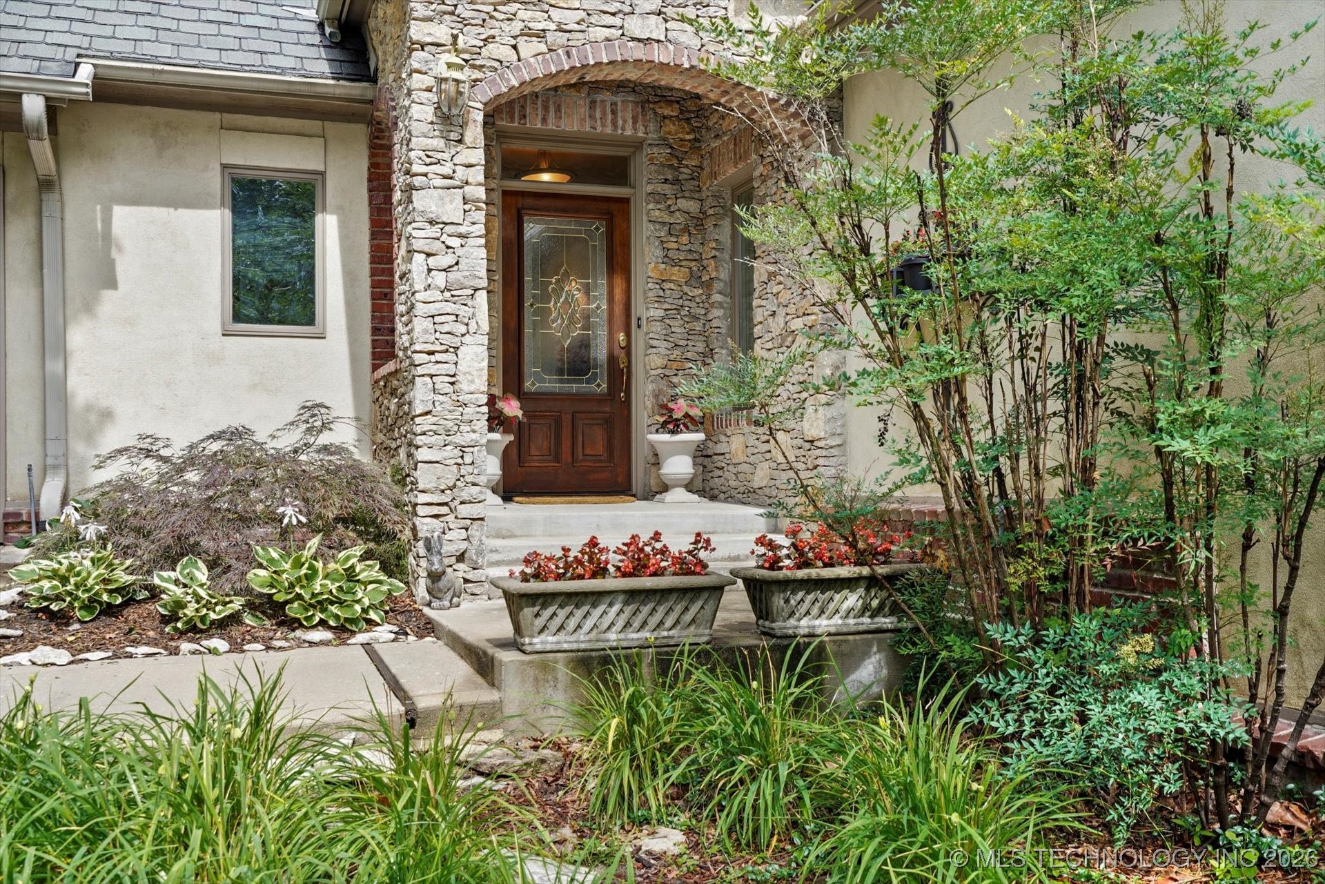 9632 S Vandalia Avenue Property Photo 2