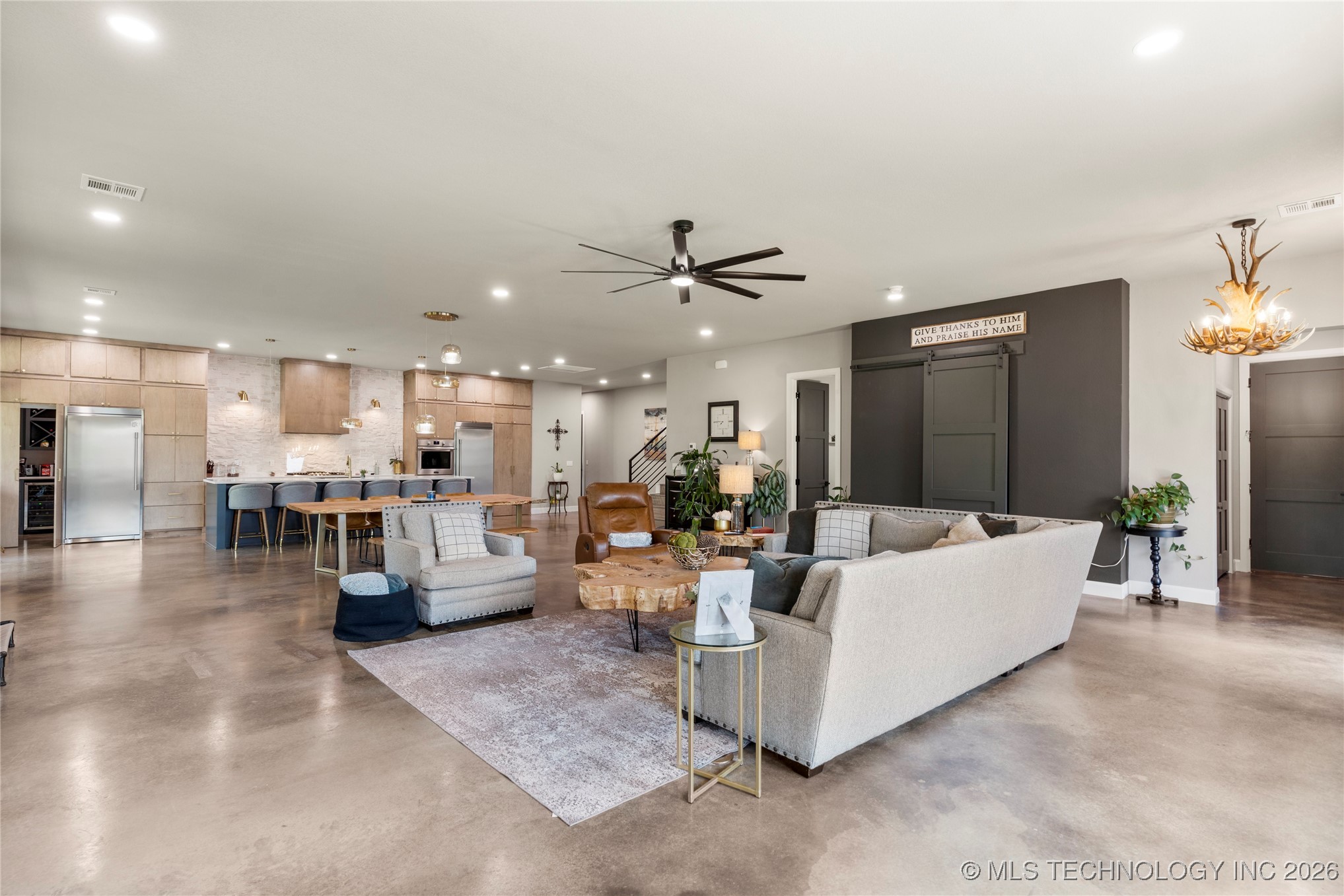 8562 Adams Creek Road Property Photo 8