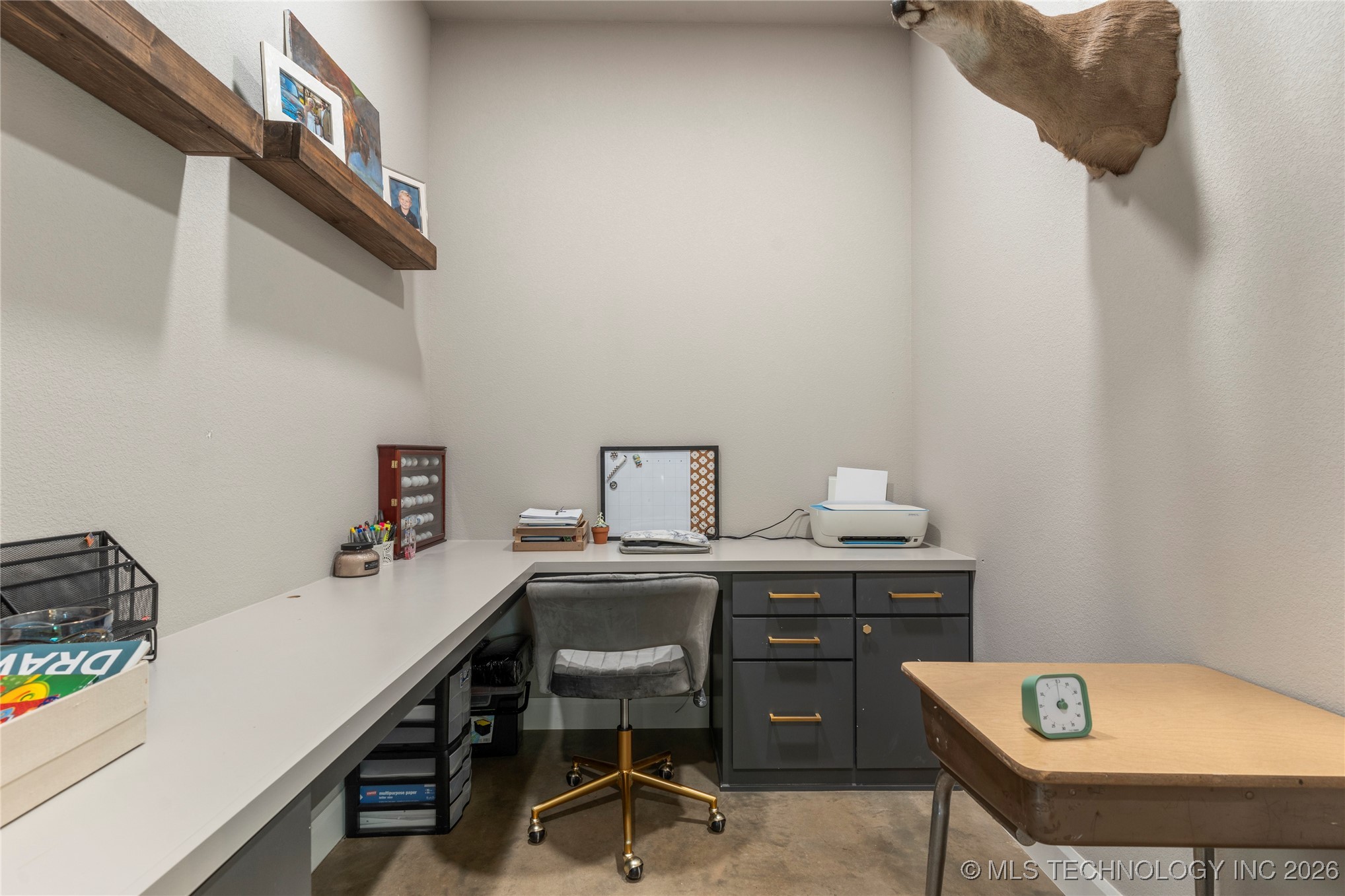 8562 Adams Creek Road Property Photo 11