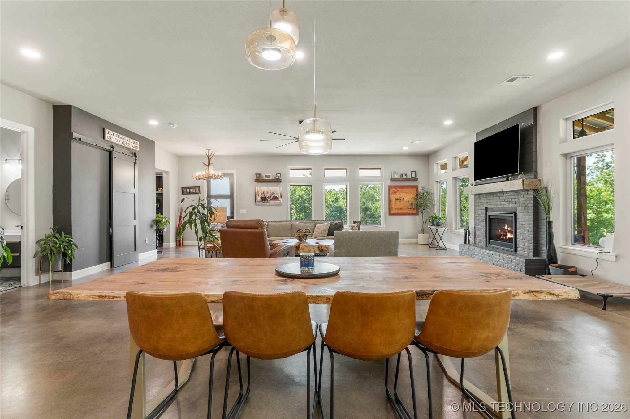 8562 Adams Creek Road Property Photo 17