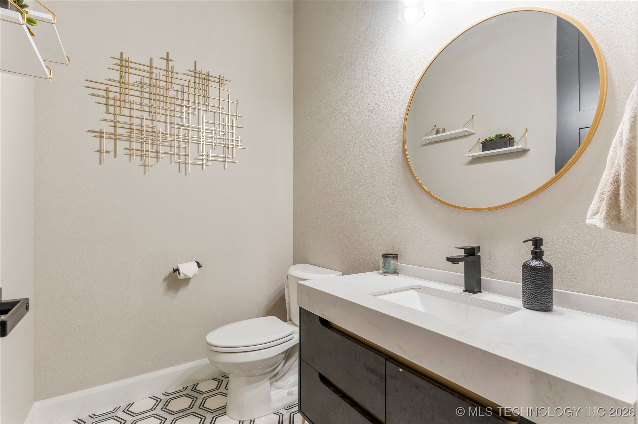 8562 Adams Creek Road Property Photo 18