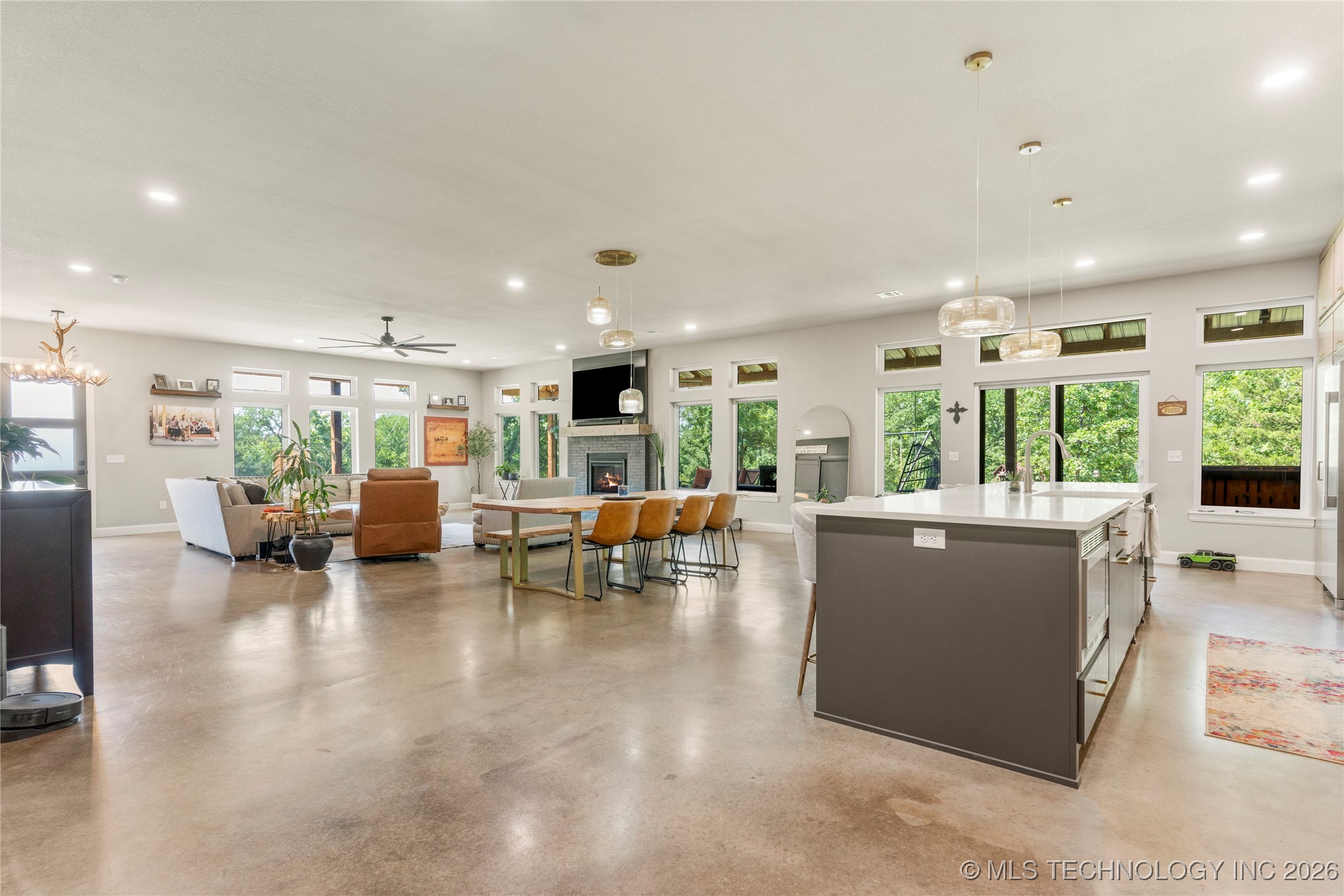 8562 Adams Creek Road Property Photo 23