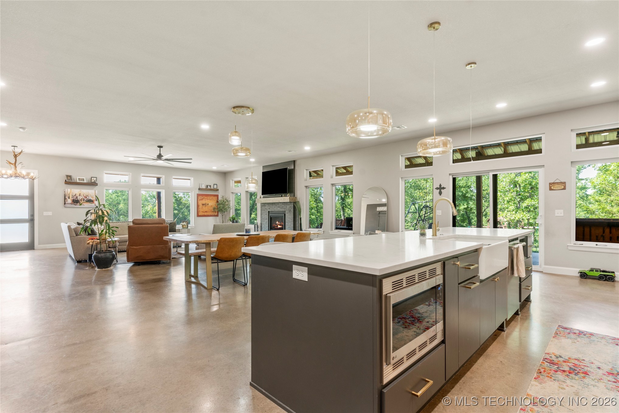 8562 Adams Creek Road Property Photo 25