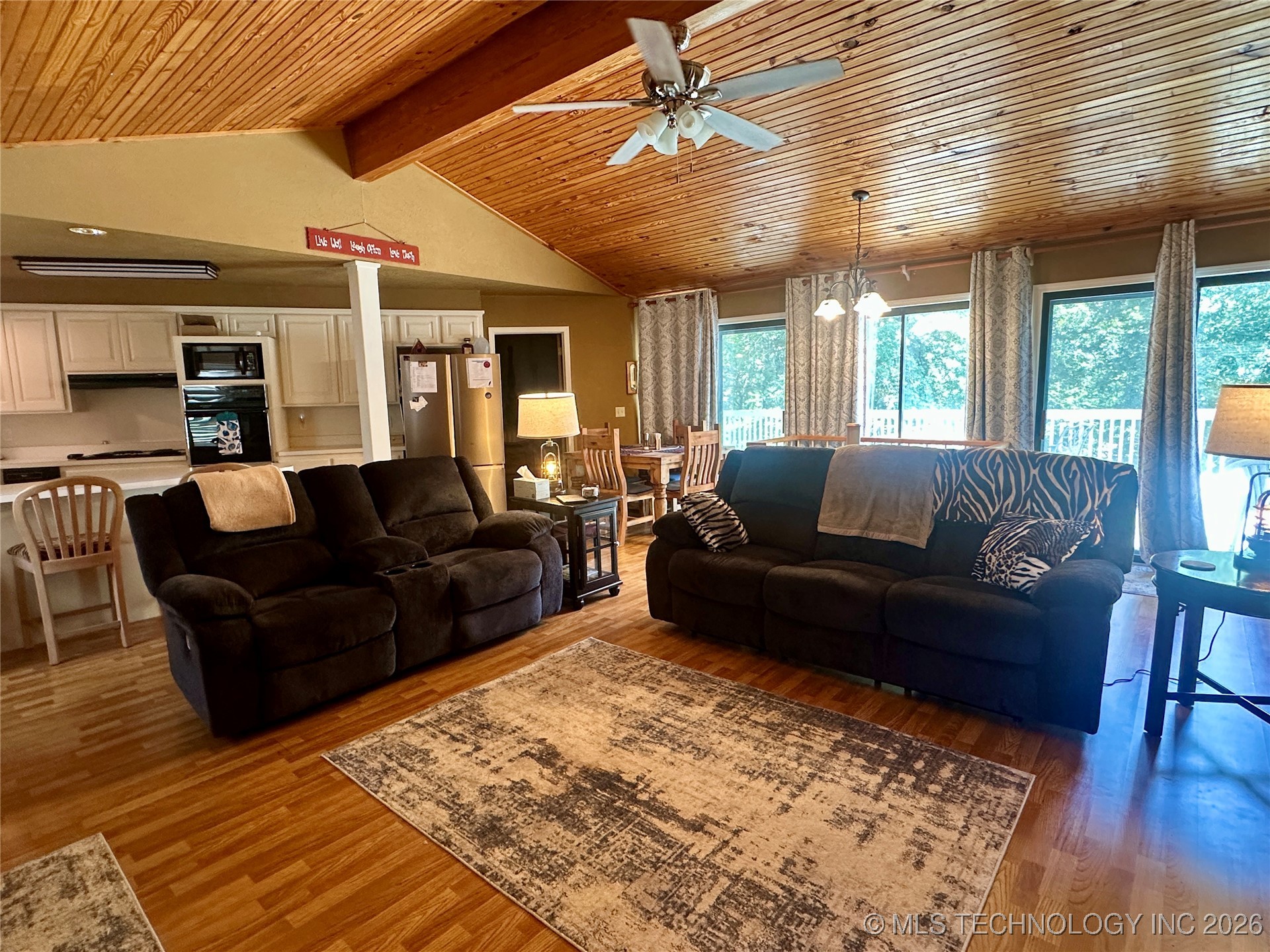 1372 Warren Road Property Photo 5