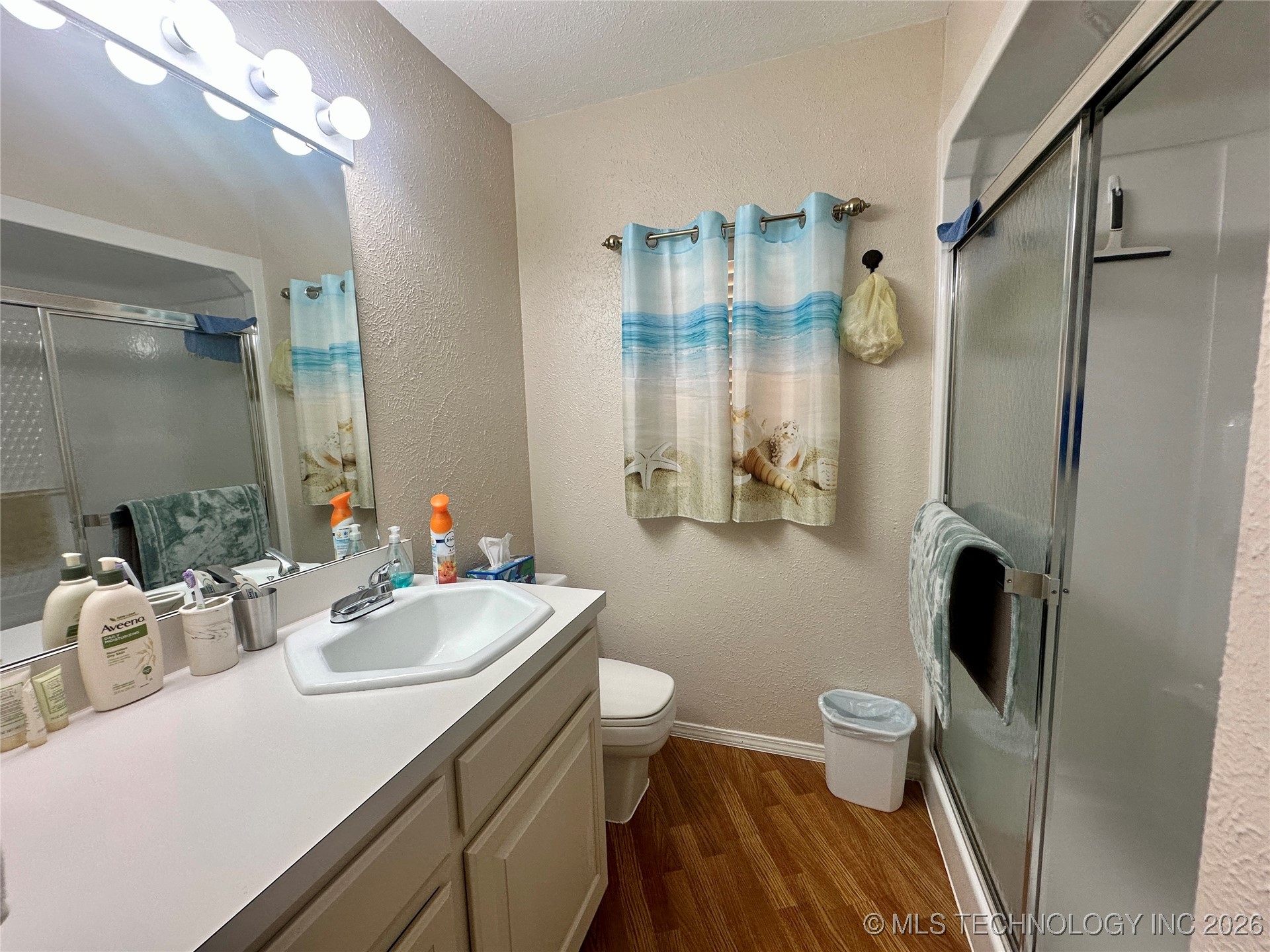 1372 Warren Road Property Photo 17