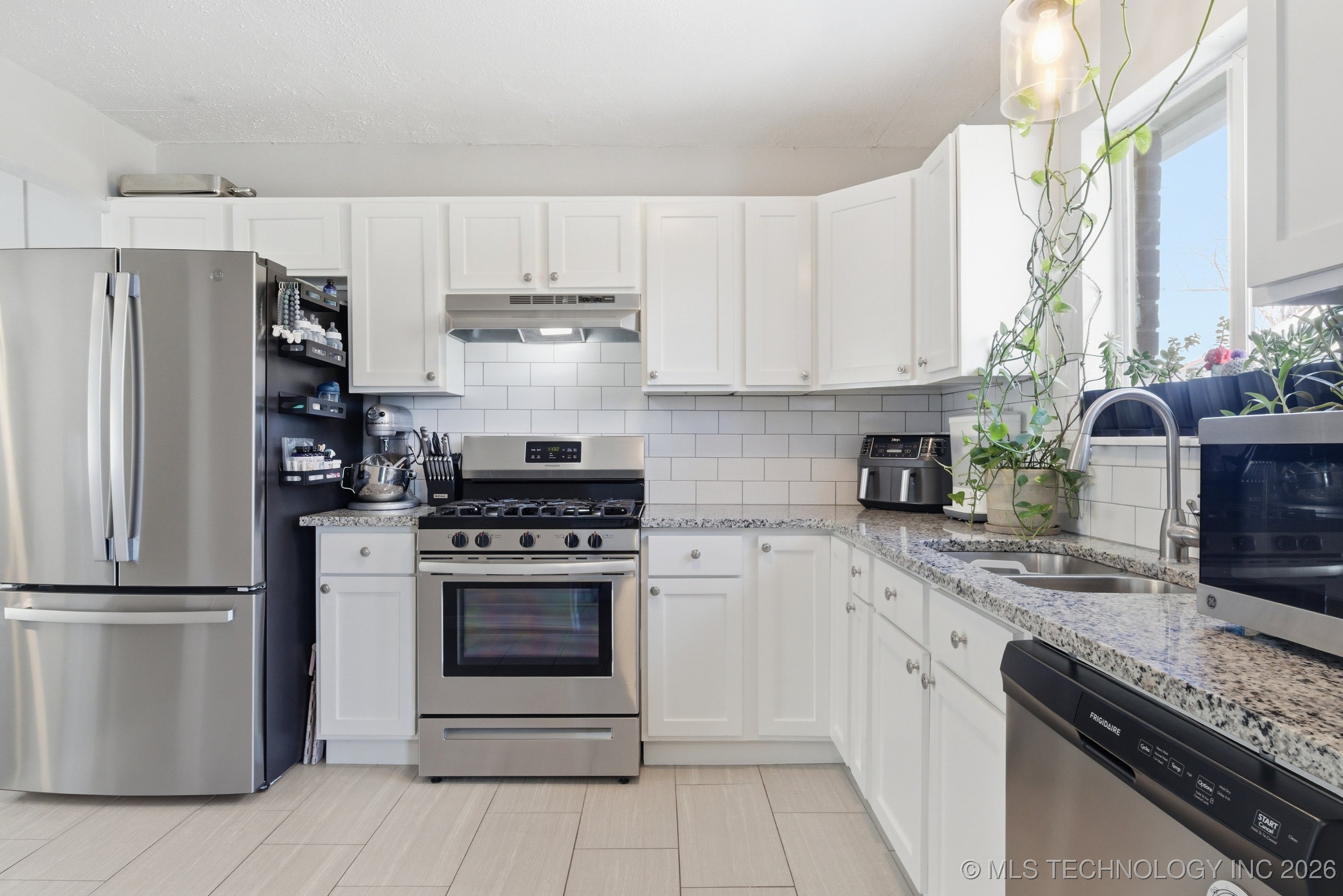 12315 E 24th Street Property Photo 13