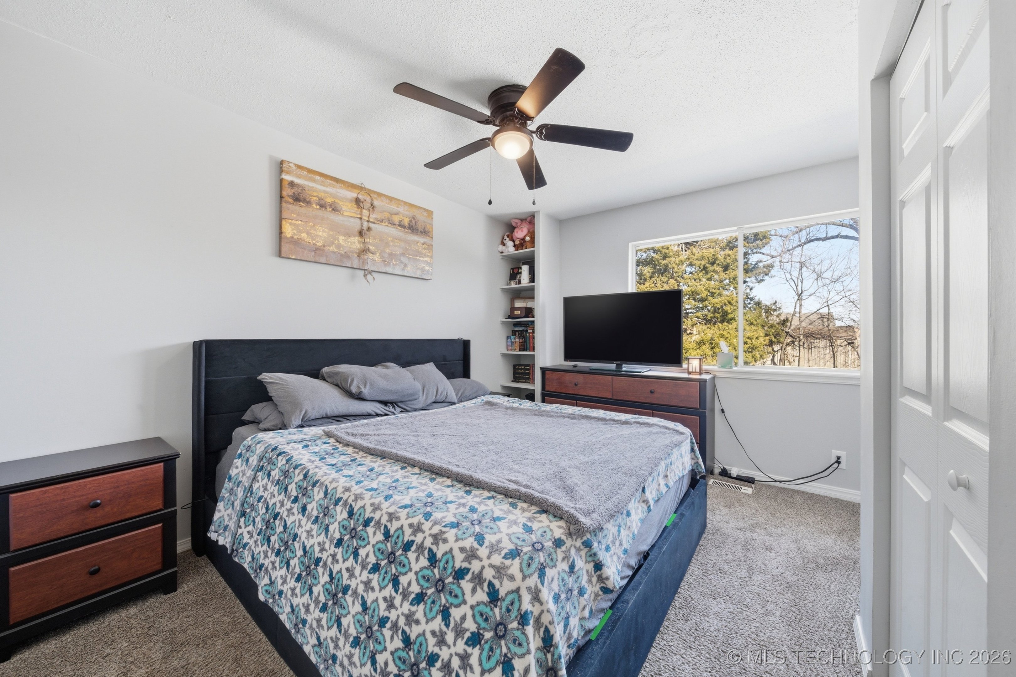 12315 E 24th Street Property Photo 16