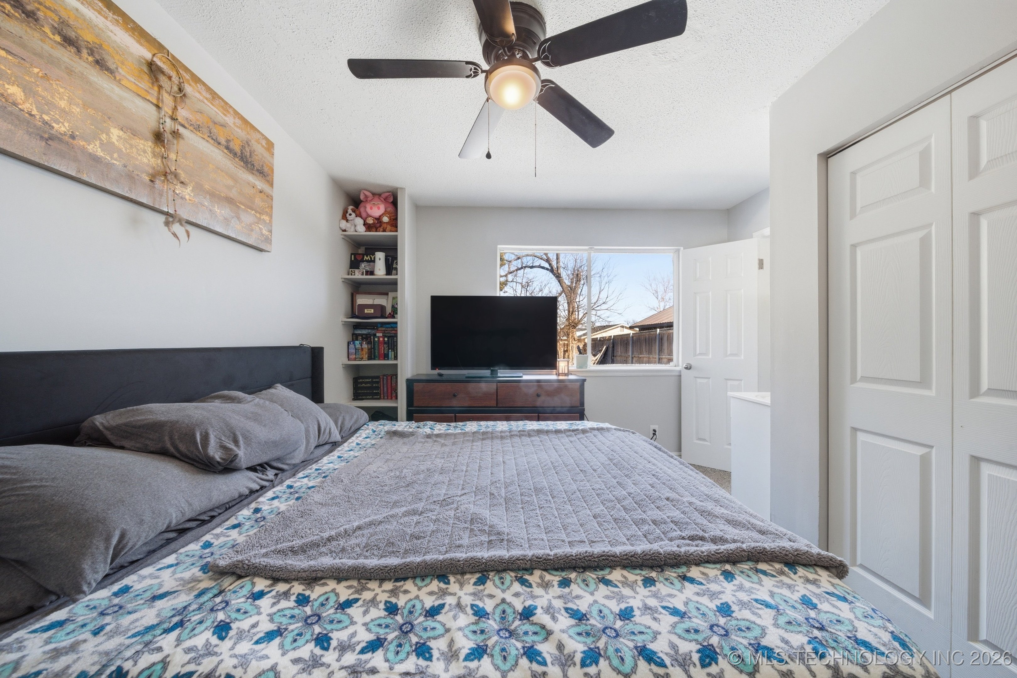 12315 E 24th Street Property Photo 17