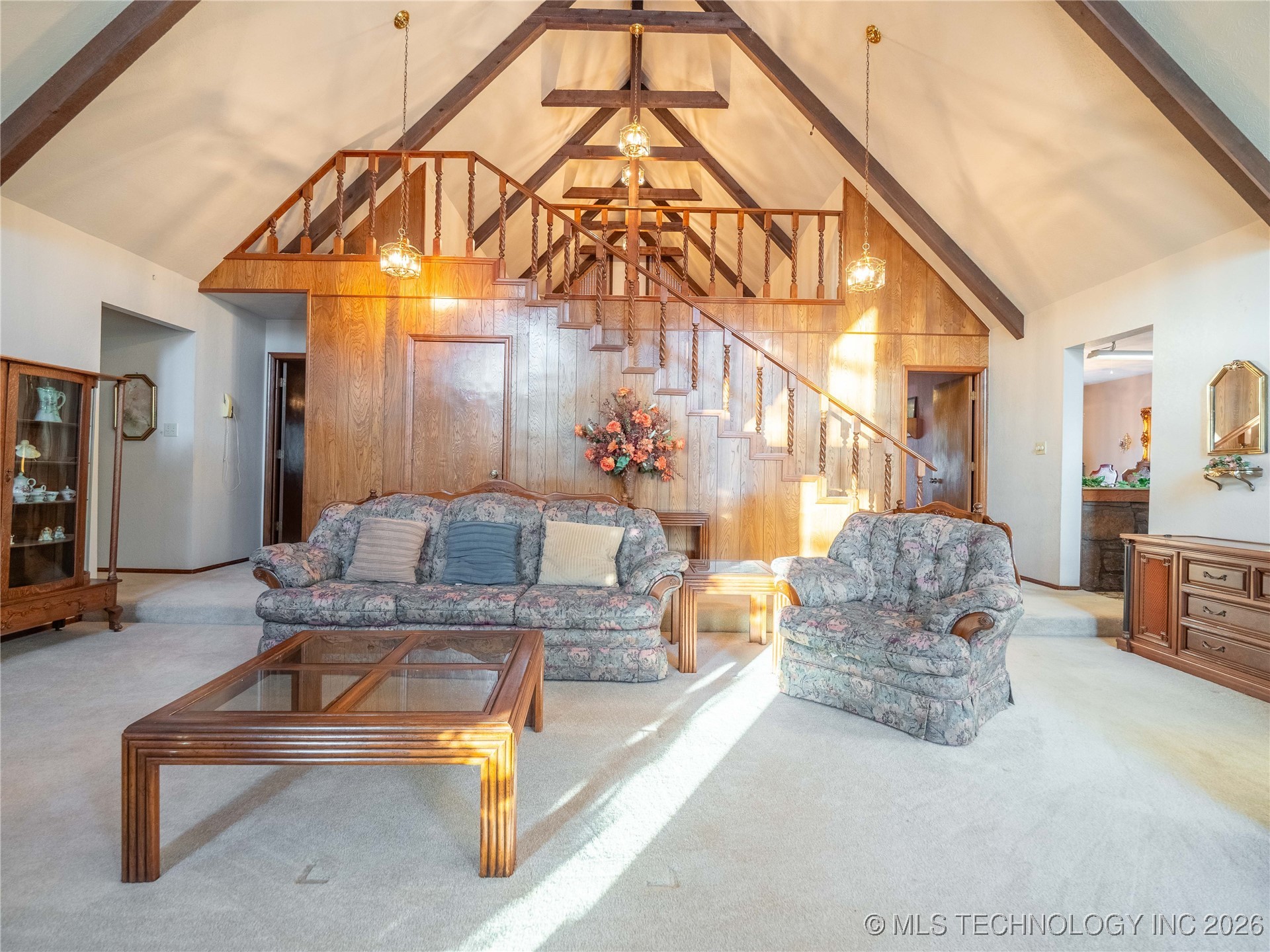 2909 N Hickory Property Photo 8