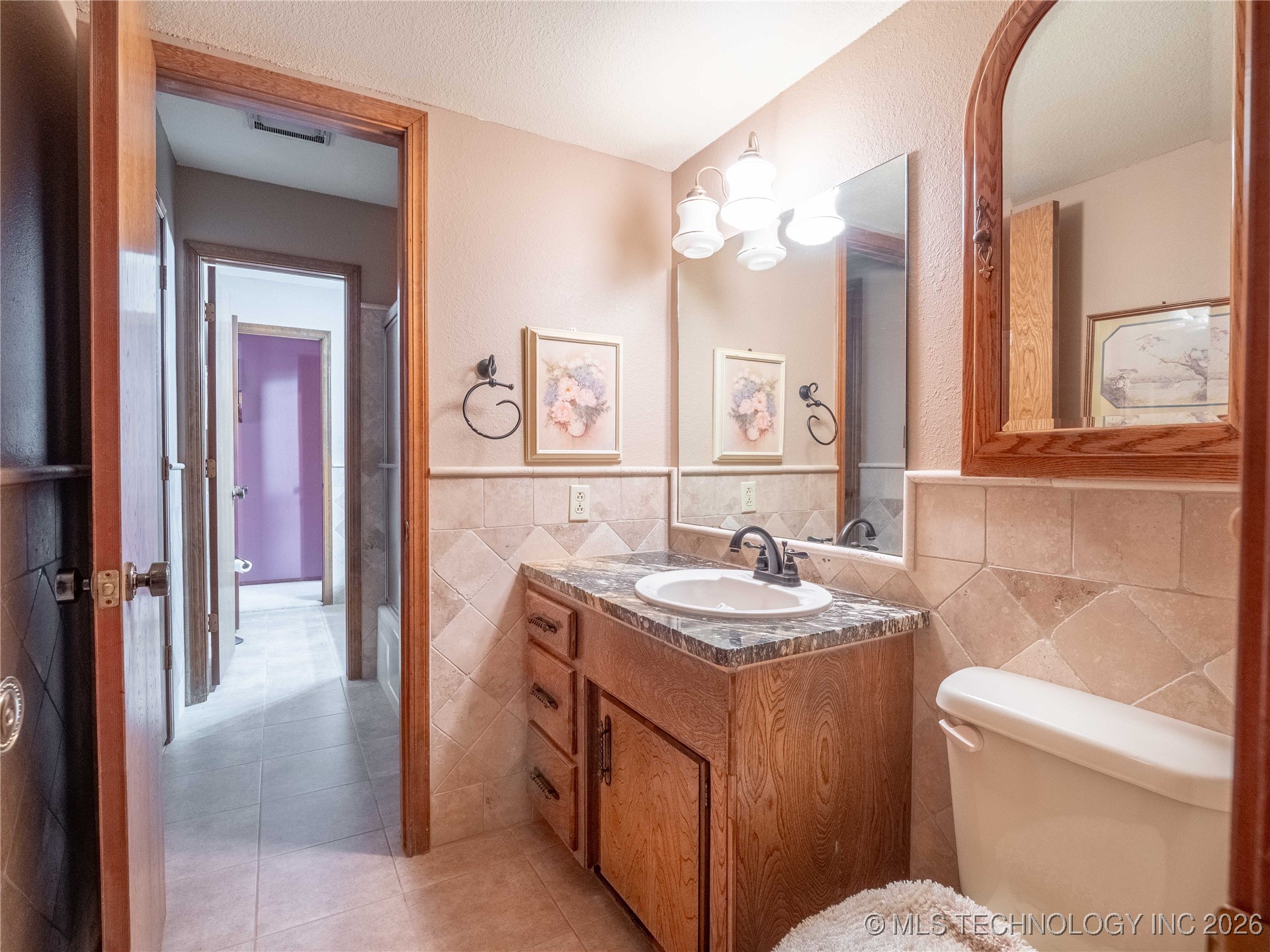 2909 N Hickory Property Photo 29