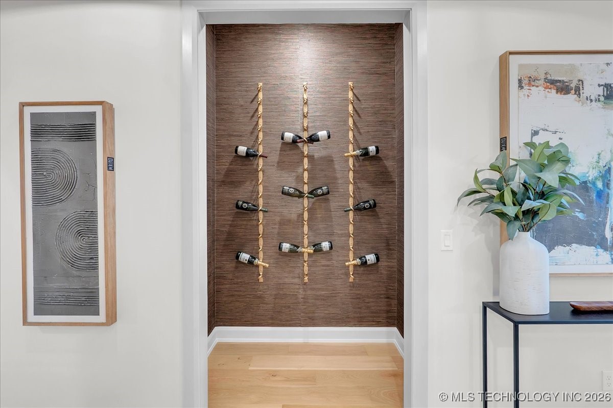 1203 N 71st Place Property Photo 7