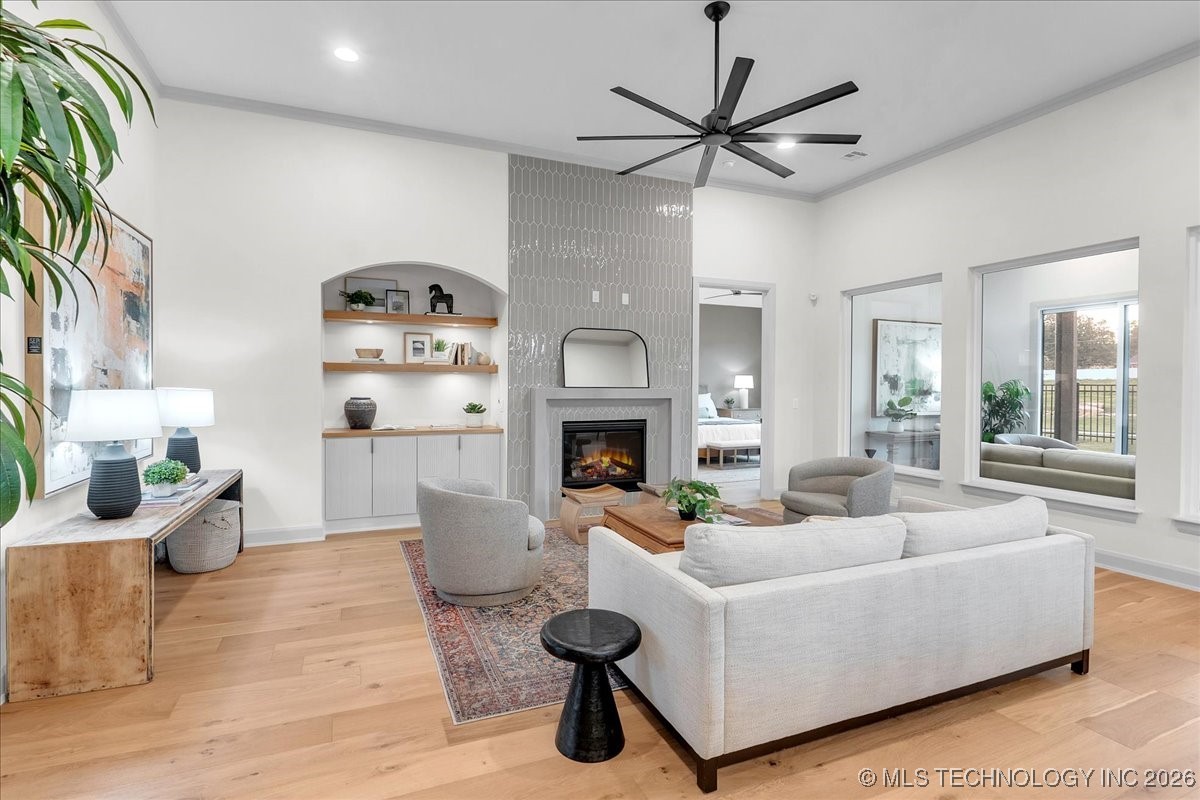 1203 N 71st Place Property Photo 9