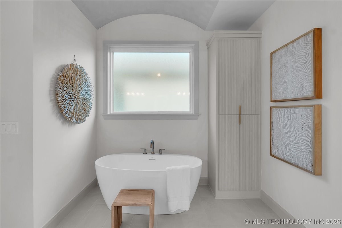 1203 N 71st Place Property Photo 34