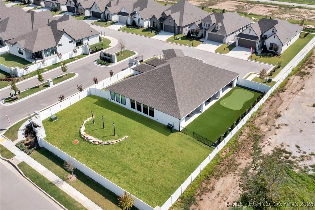 1203 N 71st Place Property Photo 54