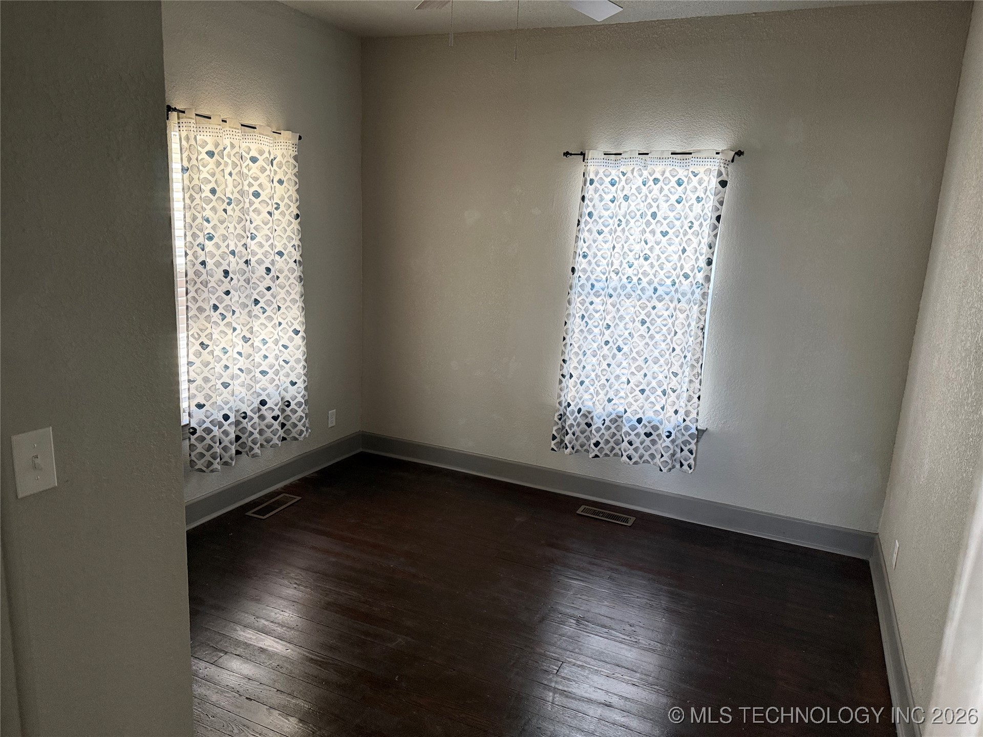 912 Culbertson Sw Property Photo 5